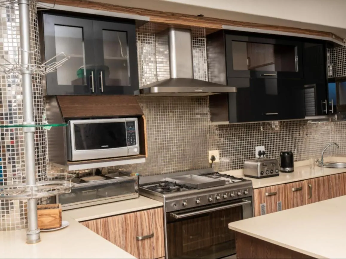 Dining area in Dolphin Coast B&B / Self catering
