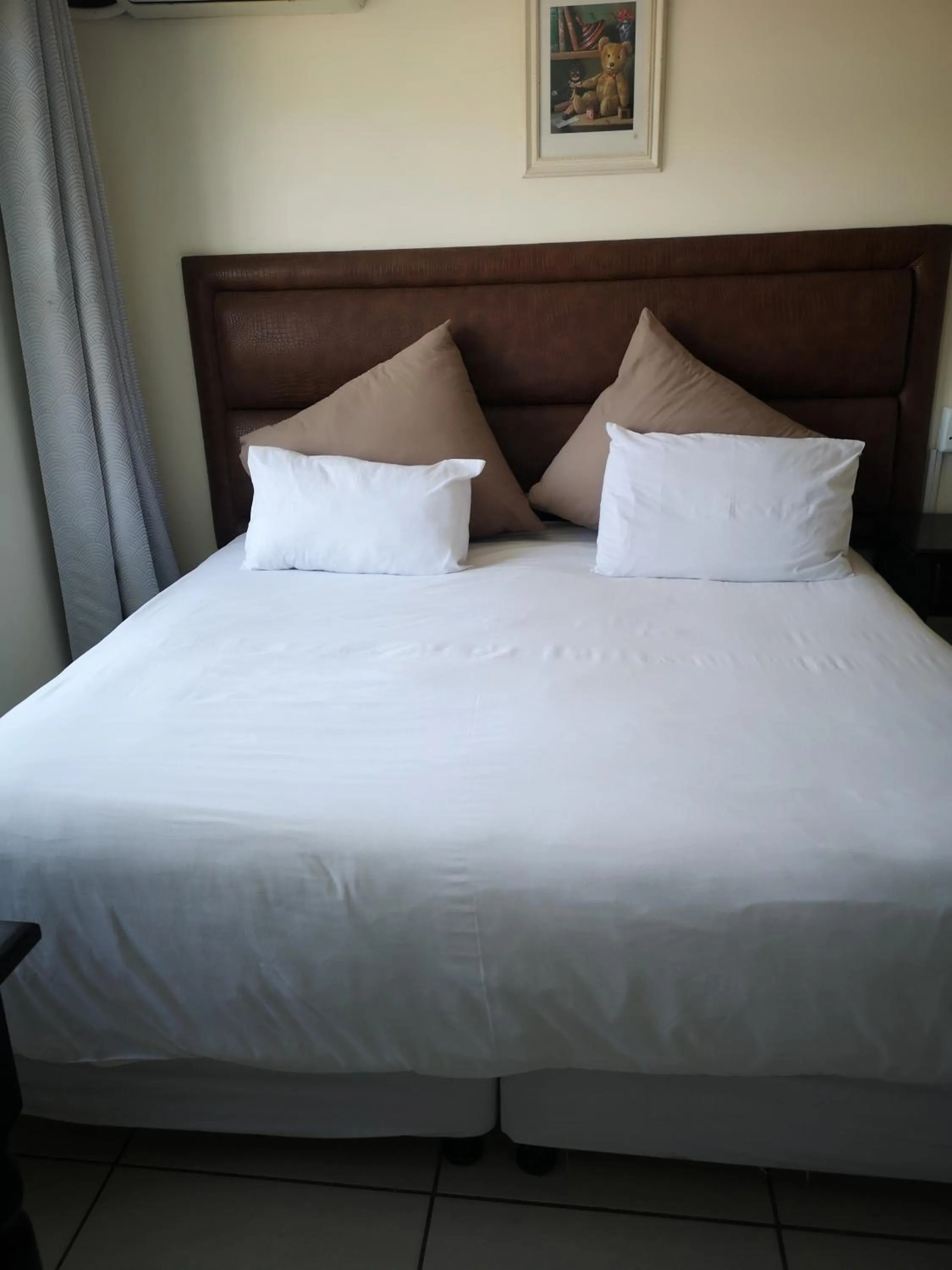 Dolphin Coast B&B / Self catering