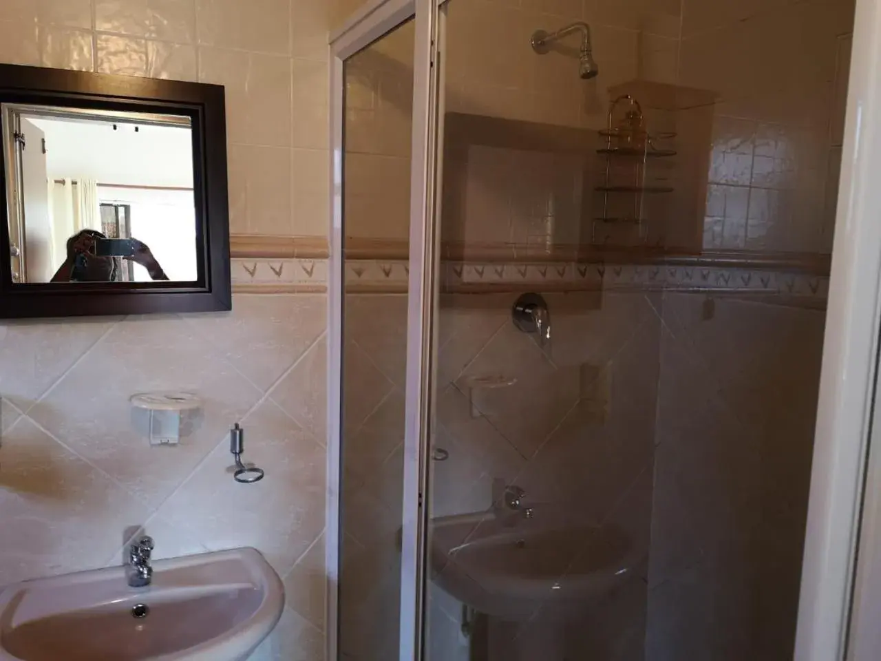 King Room in Dolphin Coast B&B / Self catering King Room in Dolphin Coast B&B / Self catering