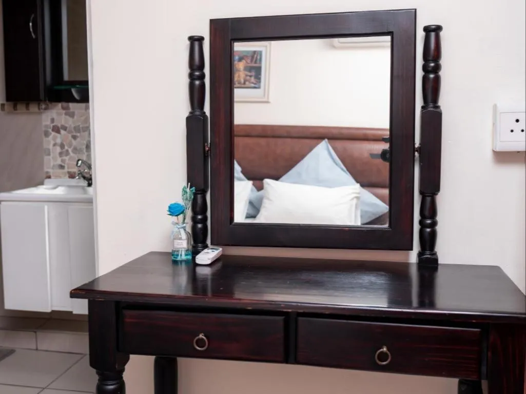 Decorative detail in Dolphin Coast B&B / Self catering