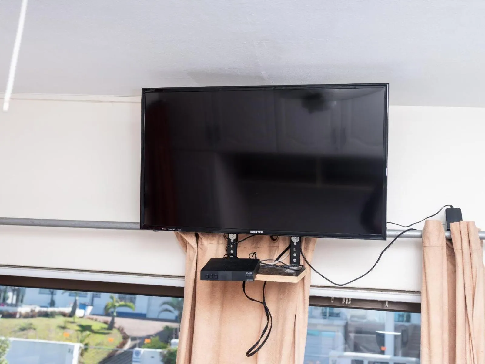 TV and multimedia in Dolphin Coast B&B / Self catering