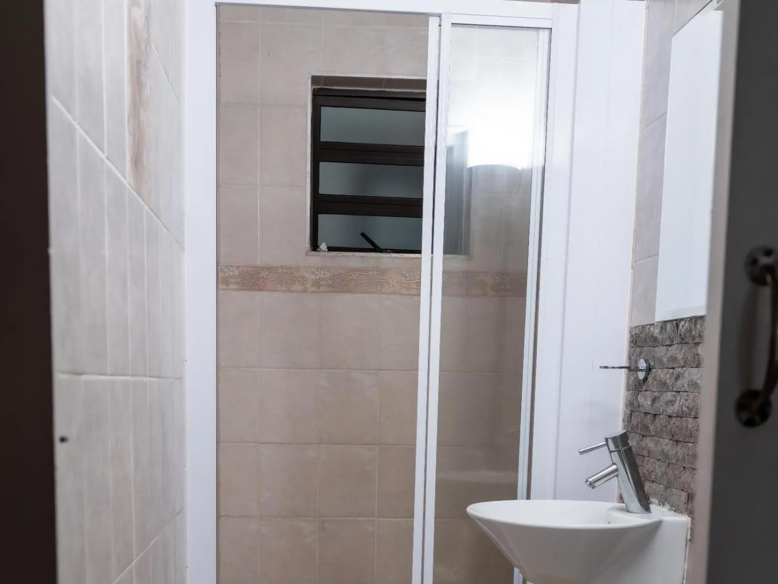 Shower in Dolphin Coast B&B / Self catering