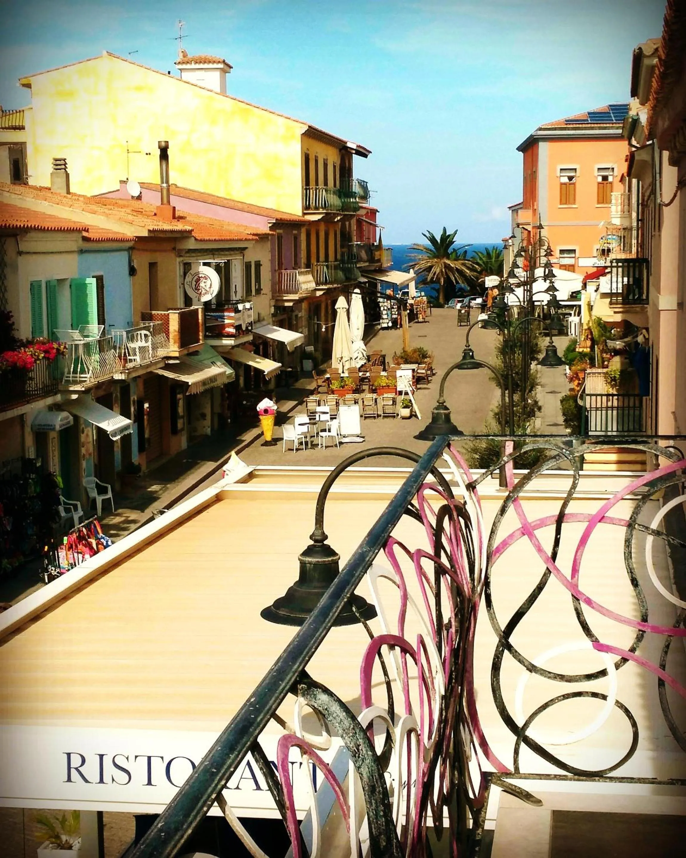 Balcony/Terrace in B&B Domus de Janas Santa Teresa Gallura