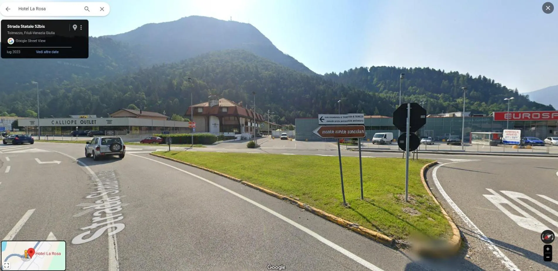 Property building in Hotel la Rosa