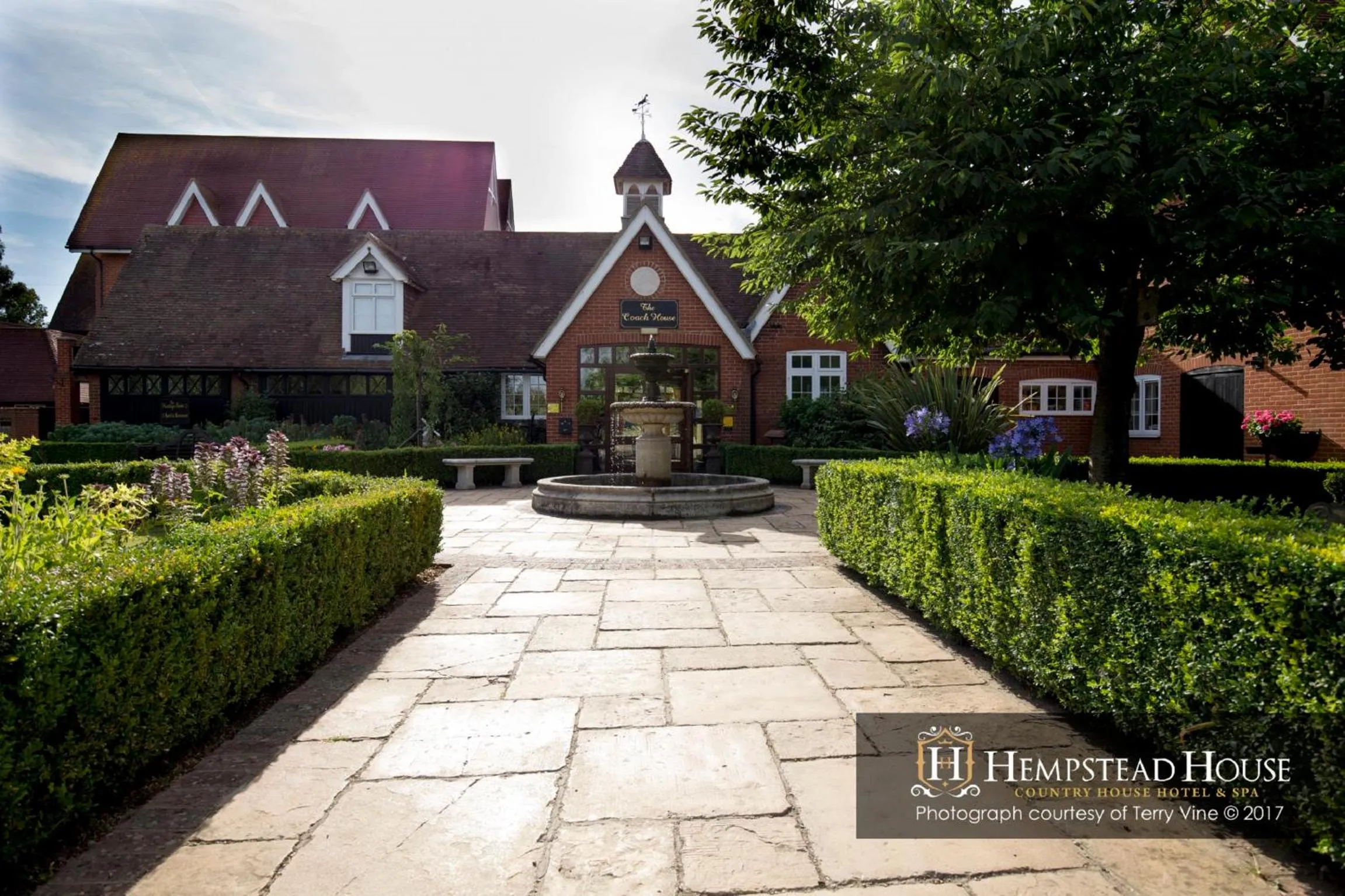 Facade/entrance in Hempstead House Hotel & Restaurant