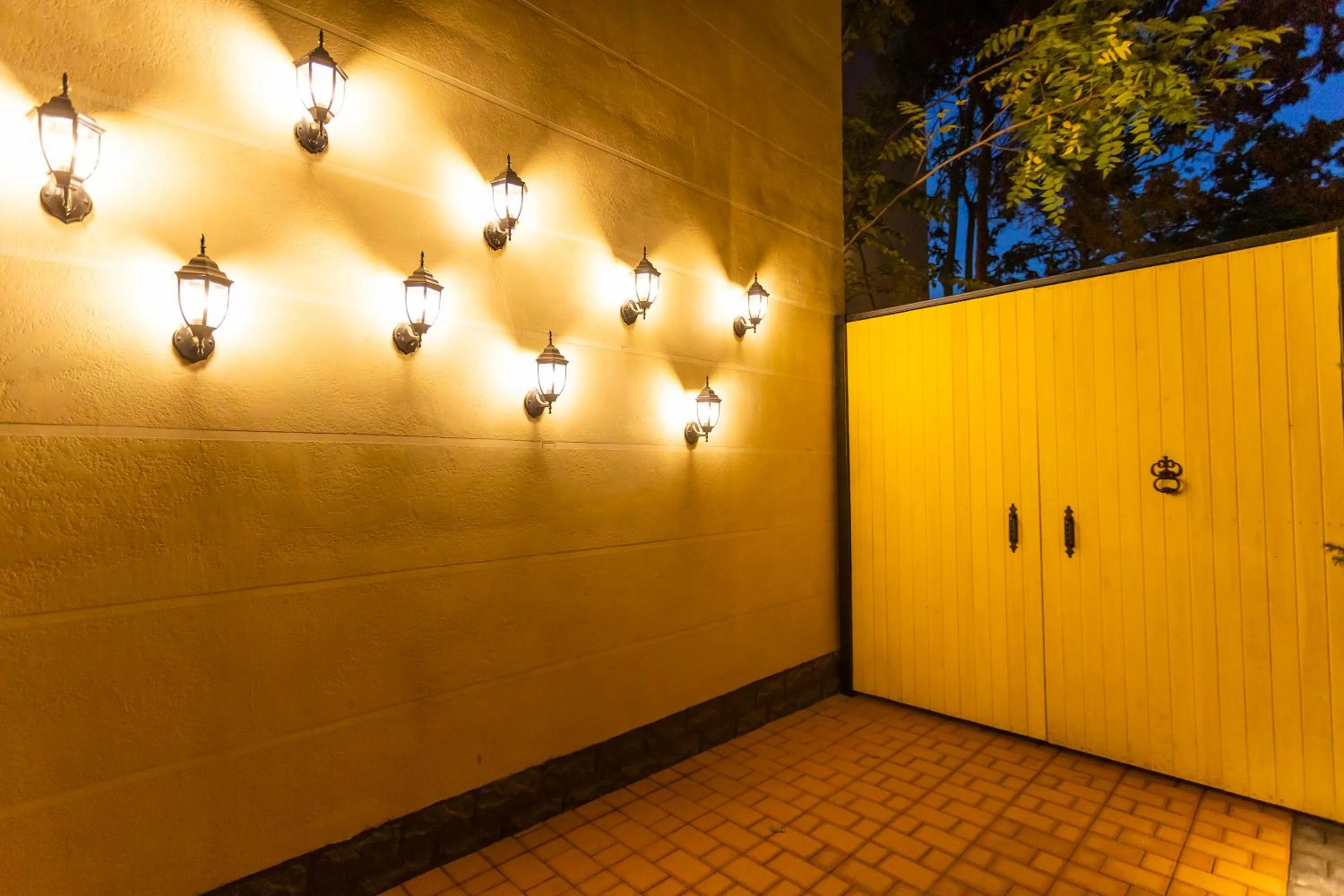 Property building in Akjola