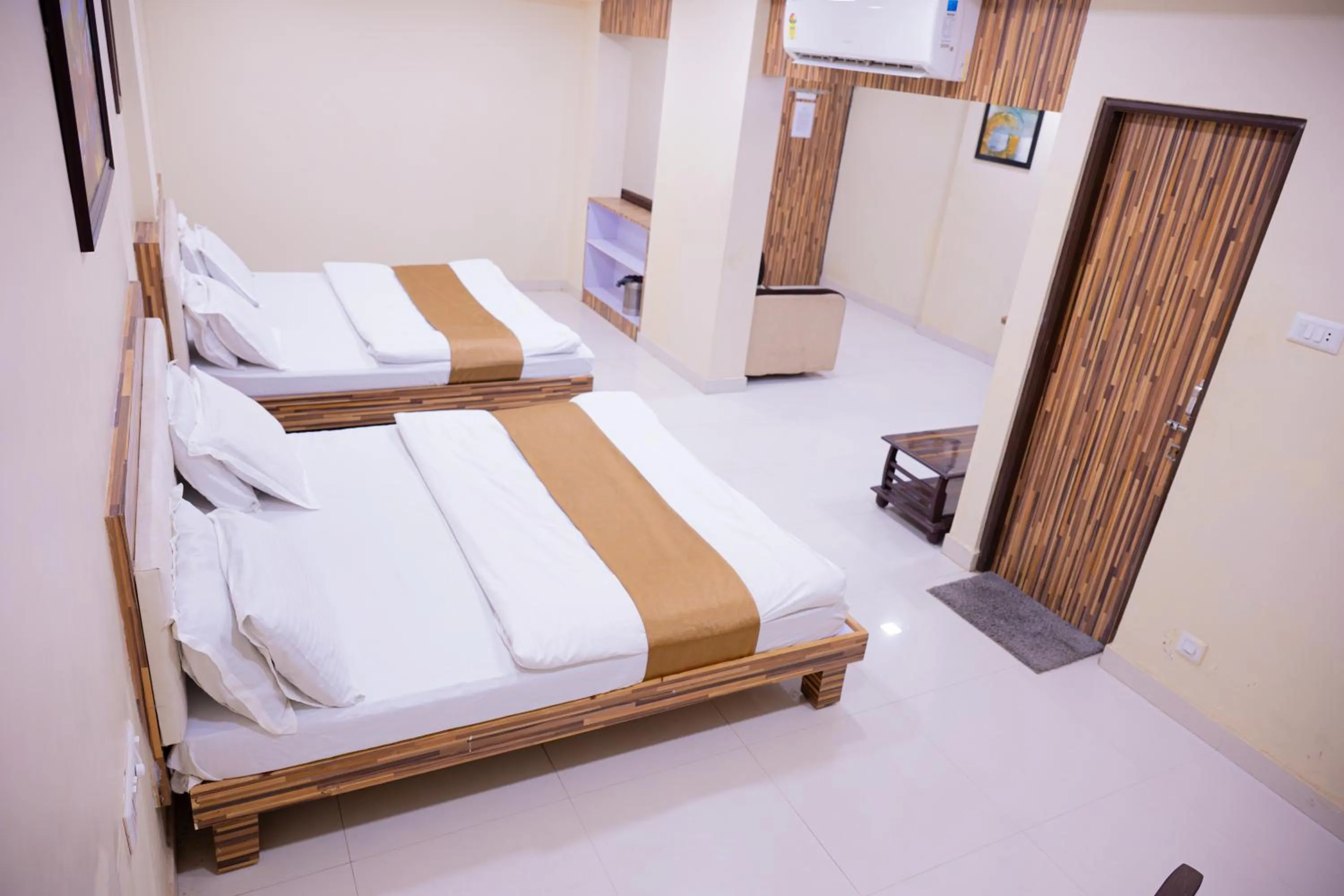 Bed in StayGuru Park View Residency