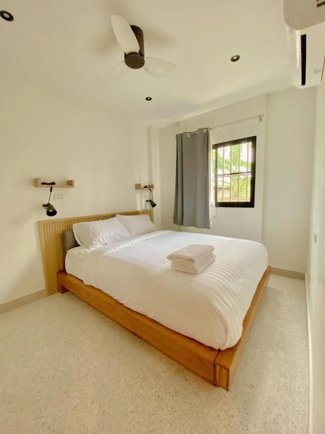 Bed in Calamint Residence Hotel ( คาลามิ้นท์)