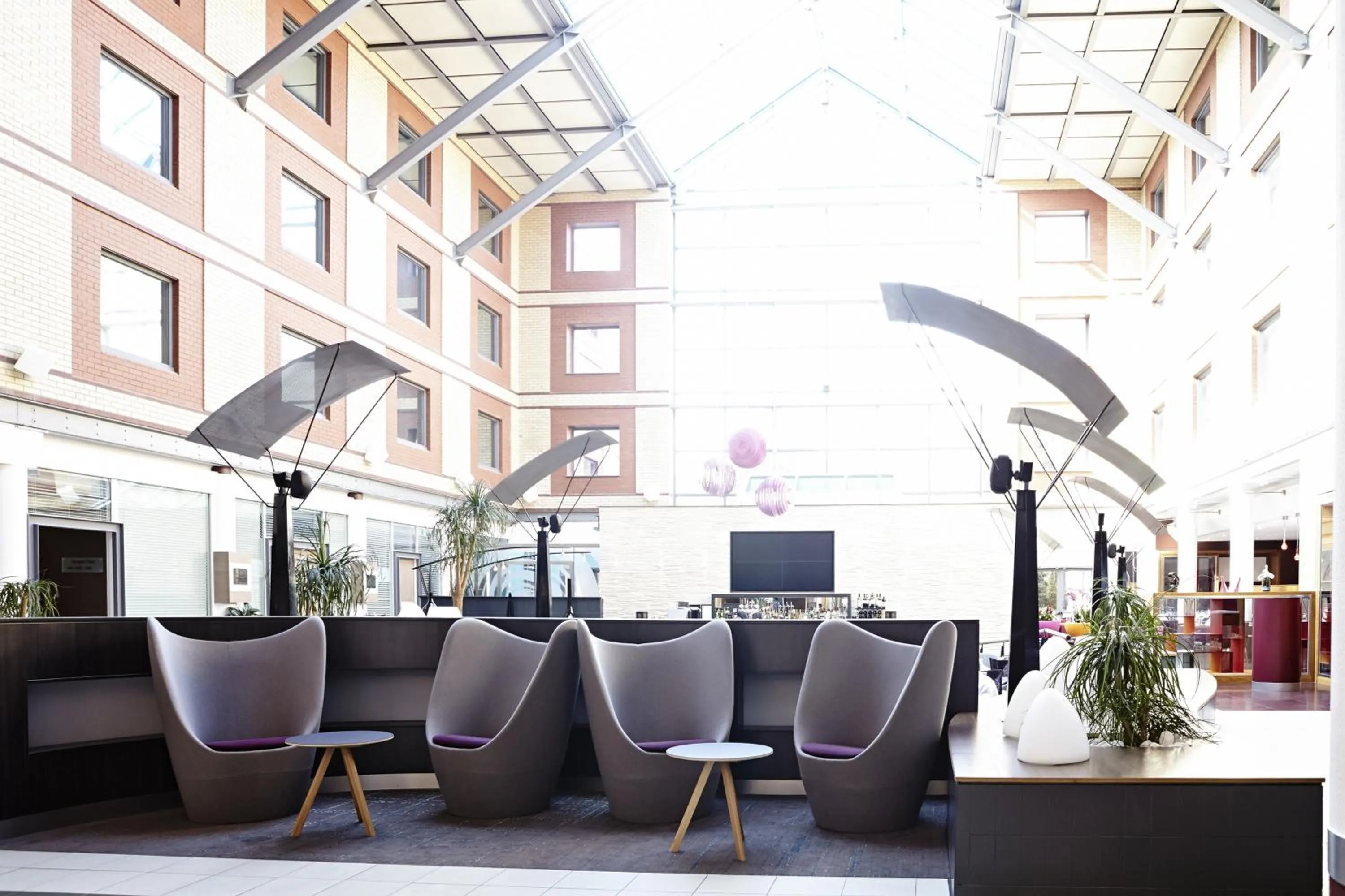 Lobby or reception in Novotel London Heathrow Airport M4 Jct. 4