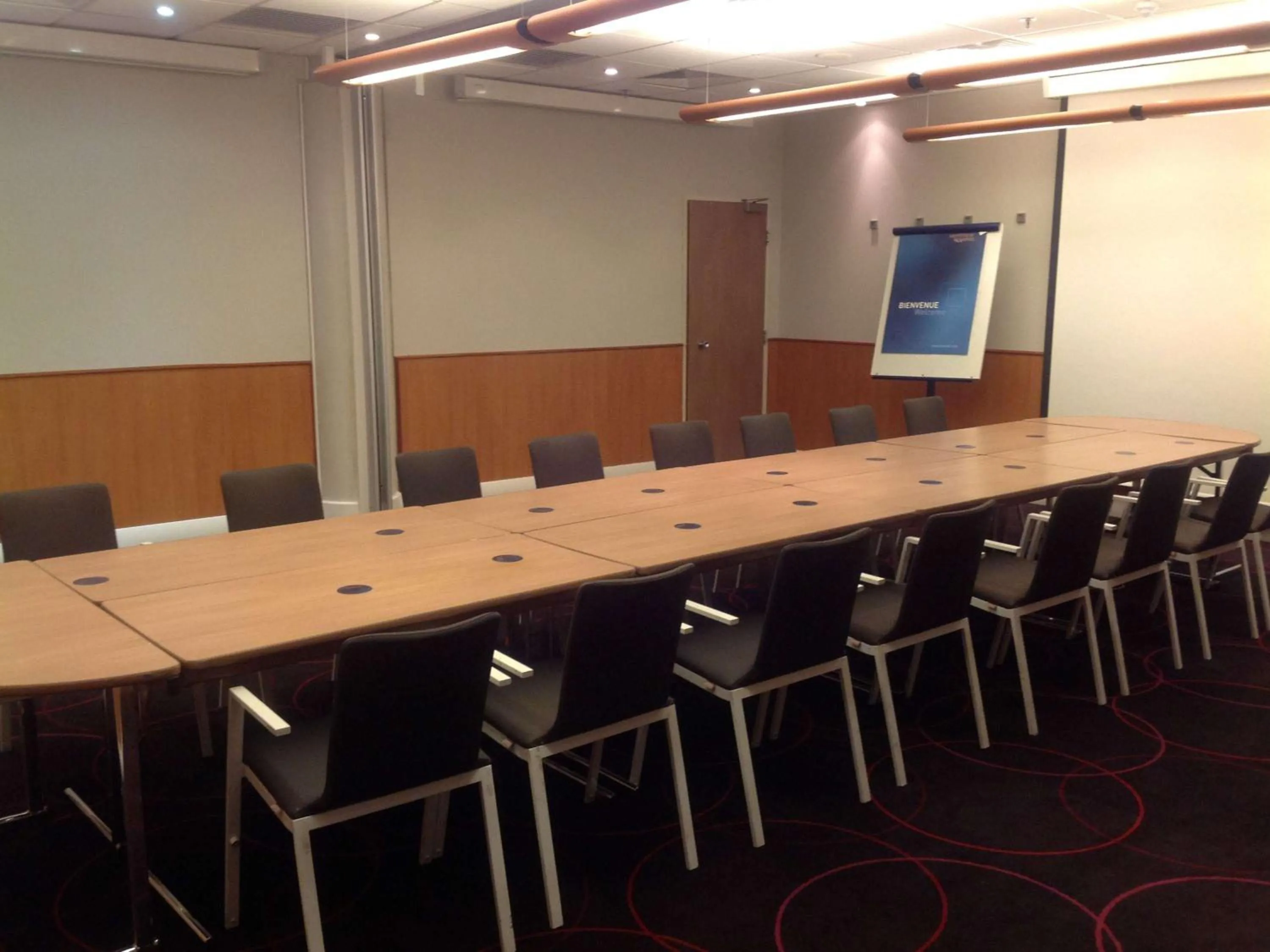 Meeting/conference room in Novotel London Heathrow Airport M4 Jct. 4