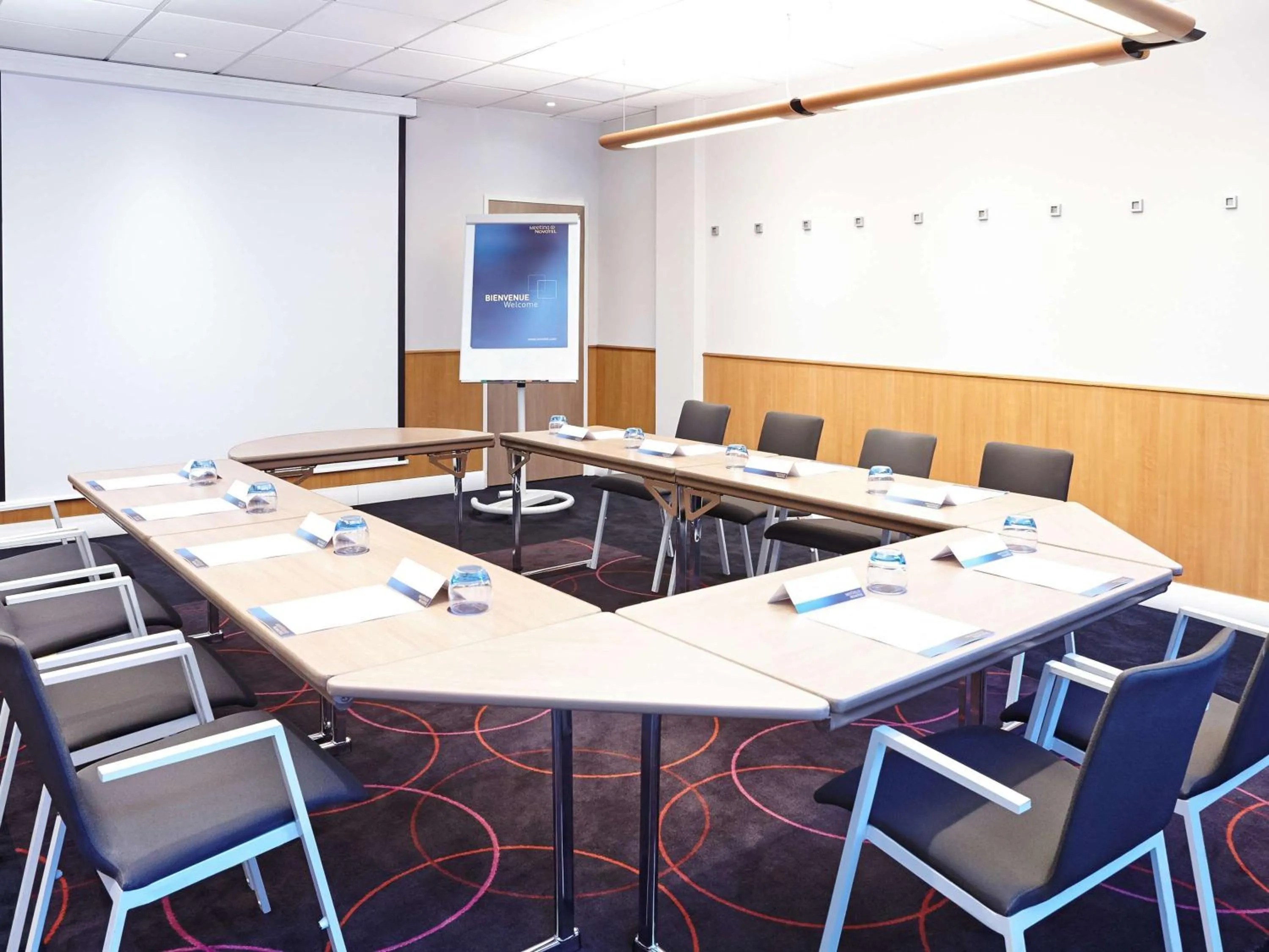 Meeting/conference room in Novotel London Heathrow Airport M4 Jct. 4