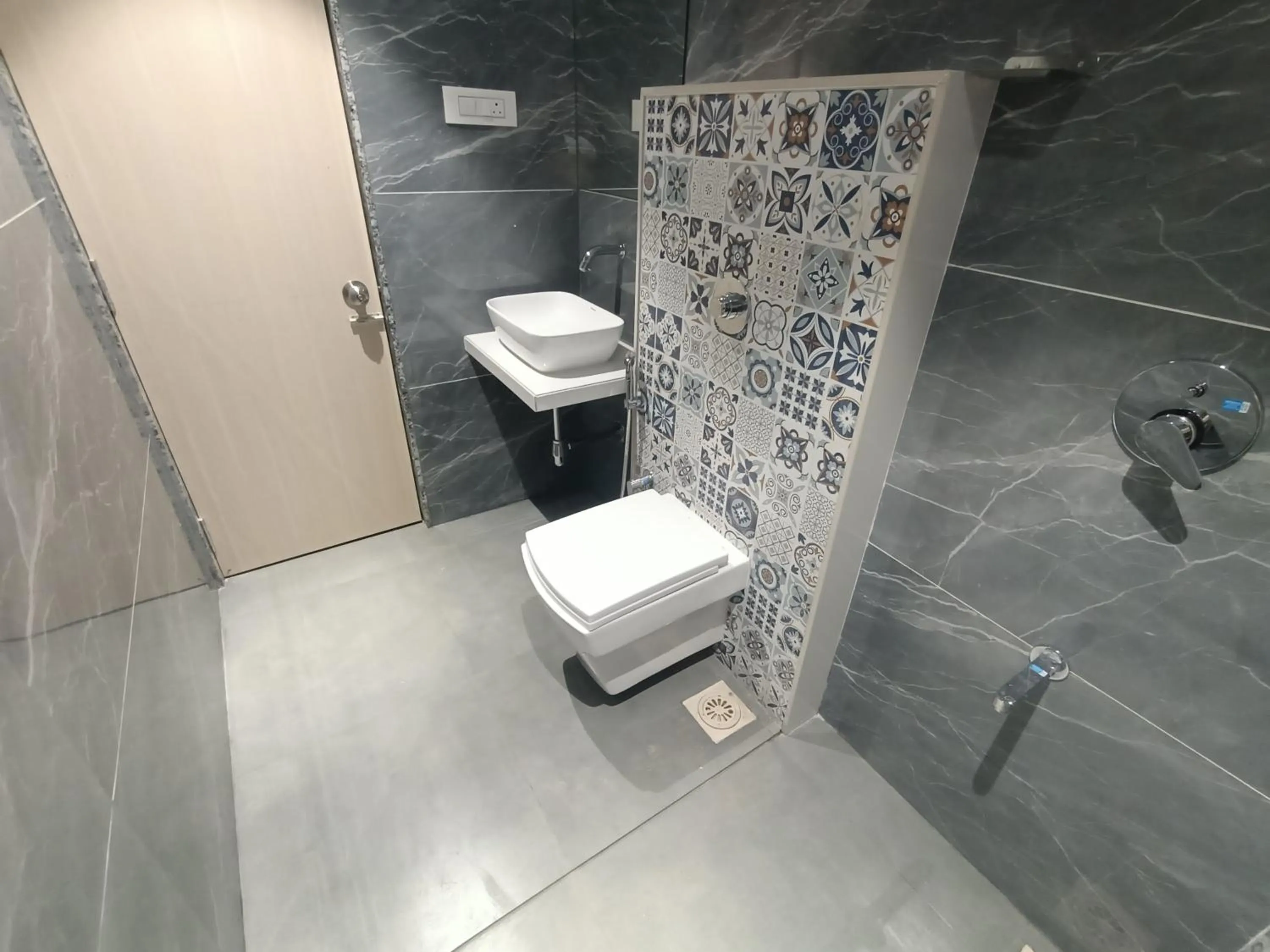 Shower in Hotel Pearl Residency Thane