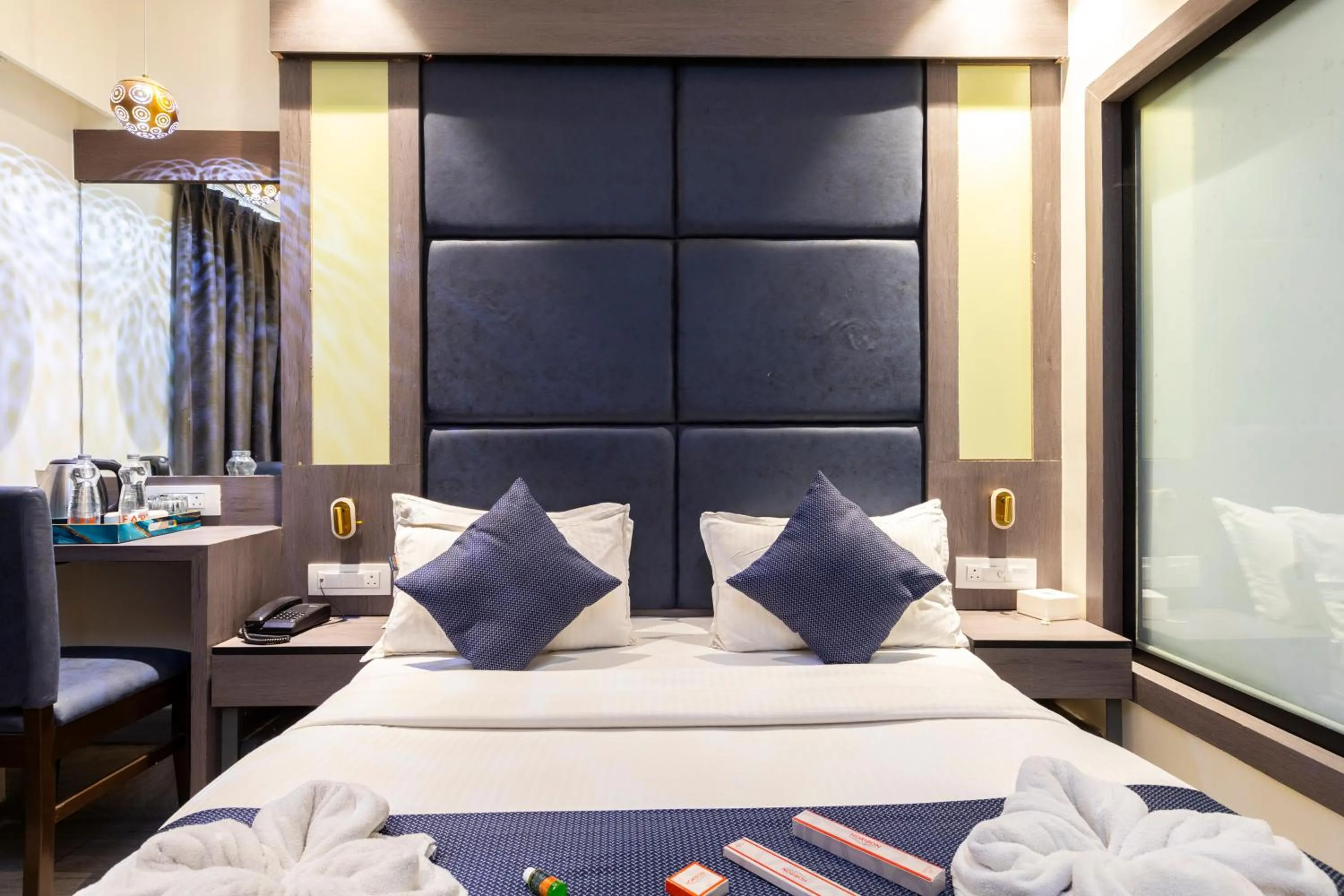 Bed in Horizon Inn Near Exhibition Center