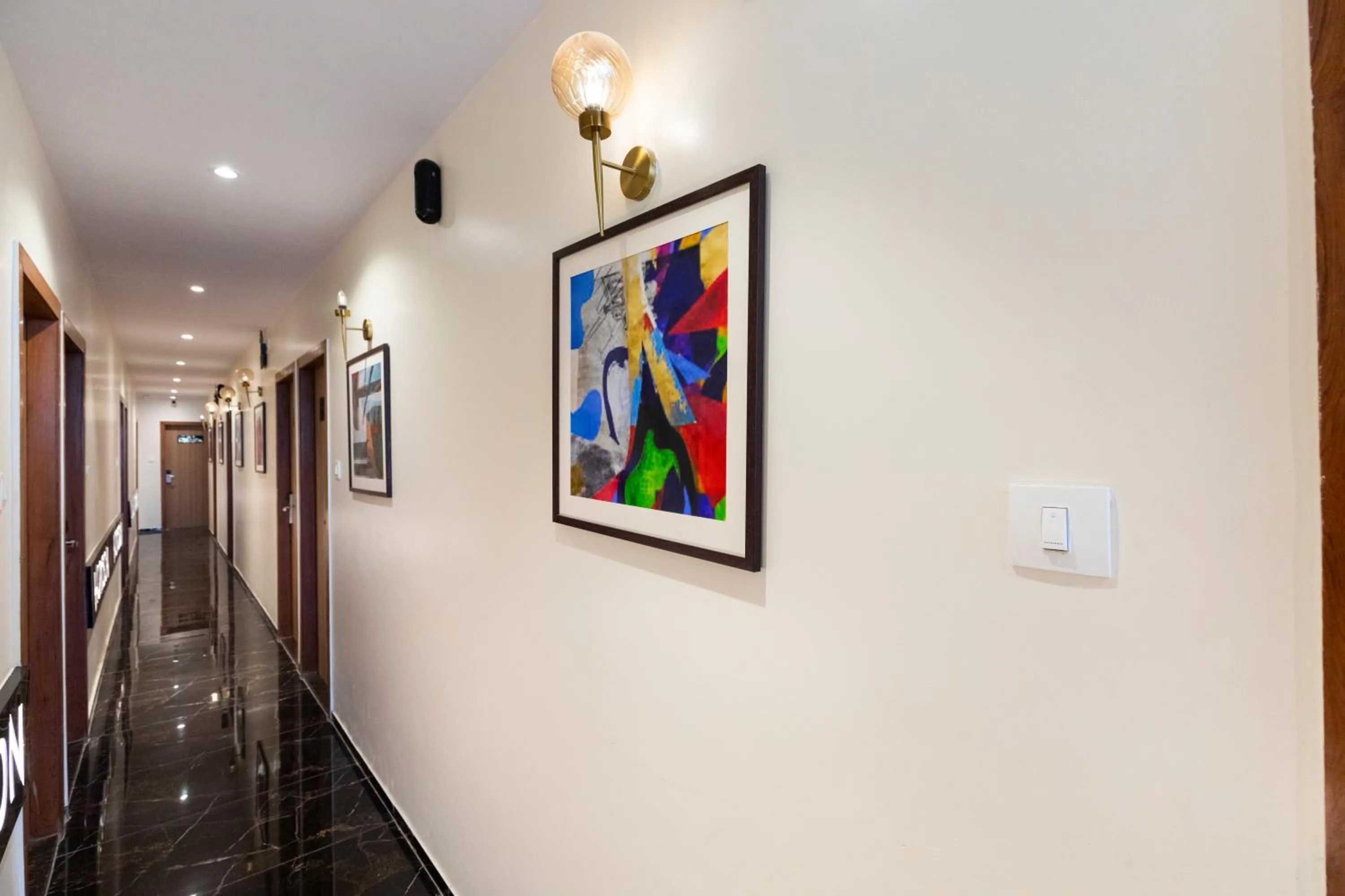 Lobby or reception in Horizon Inn Near Exhibition Center