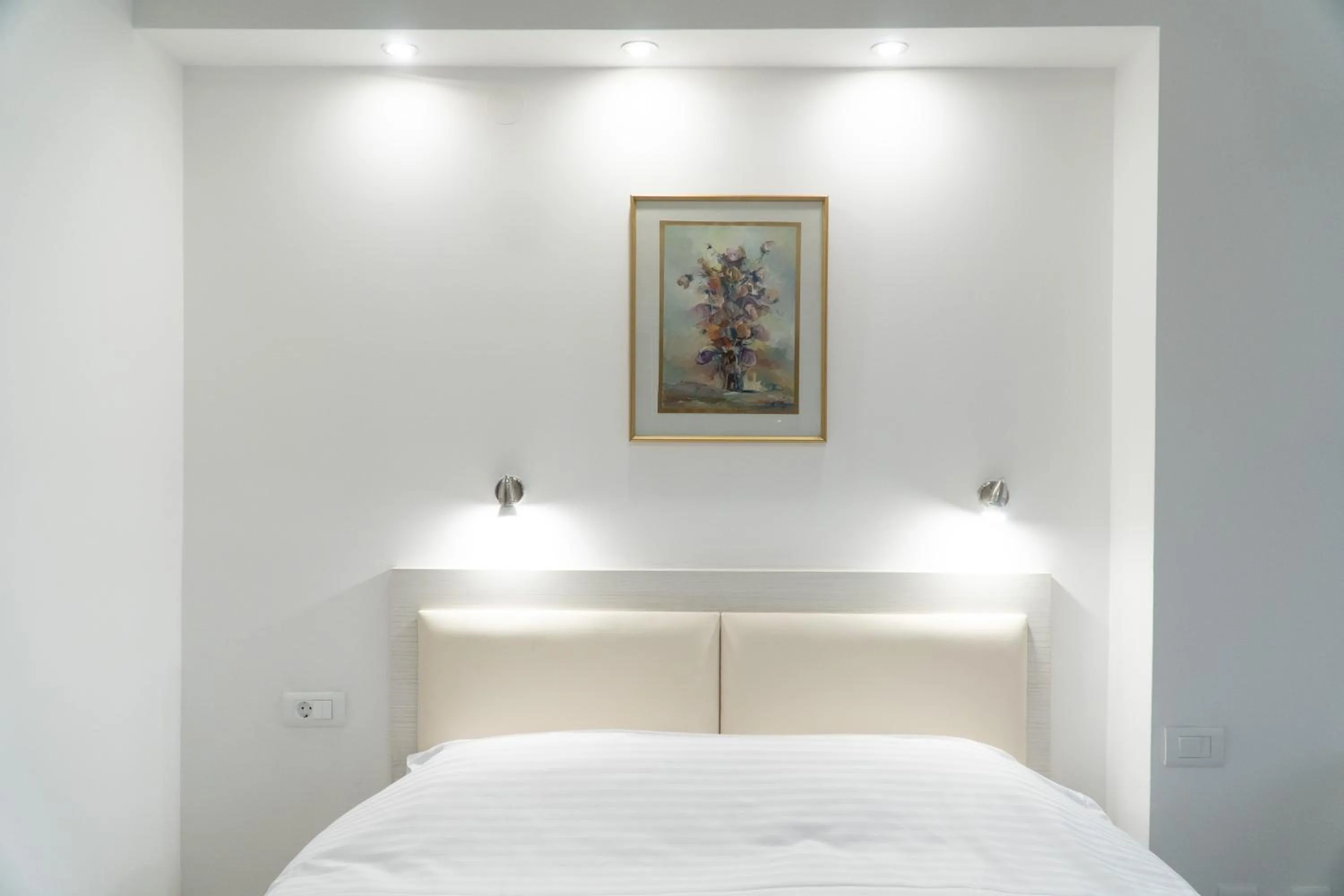 Bed in Sienna Residence