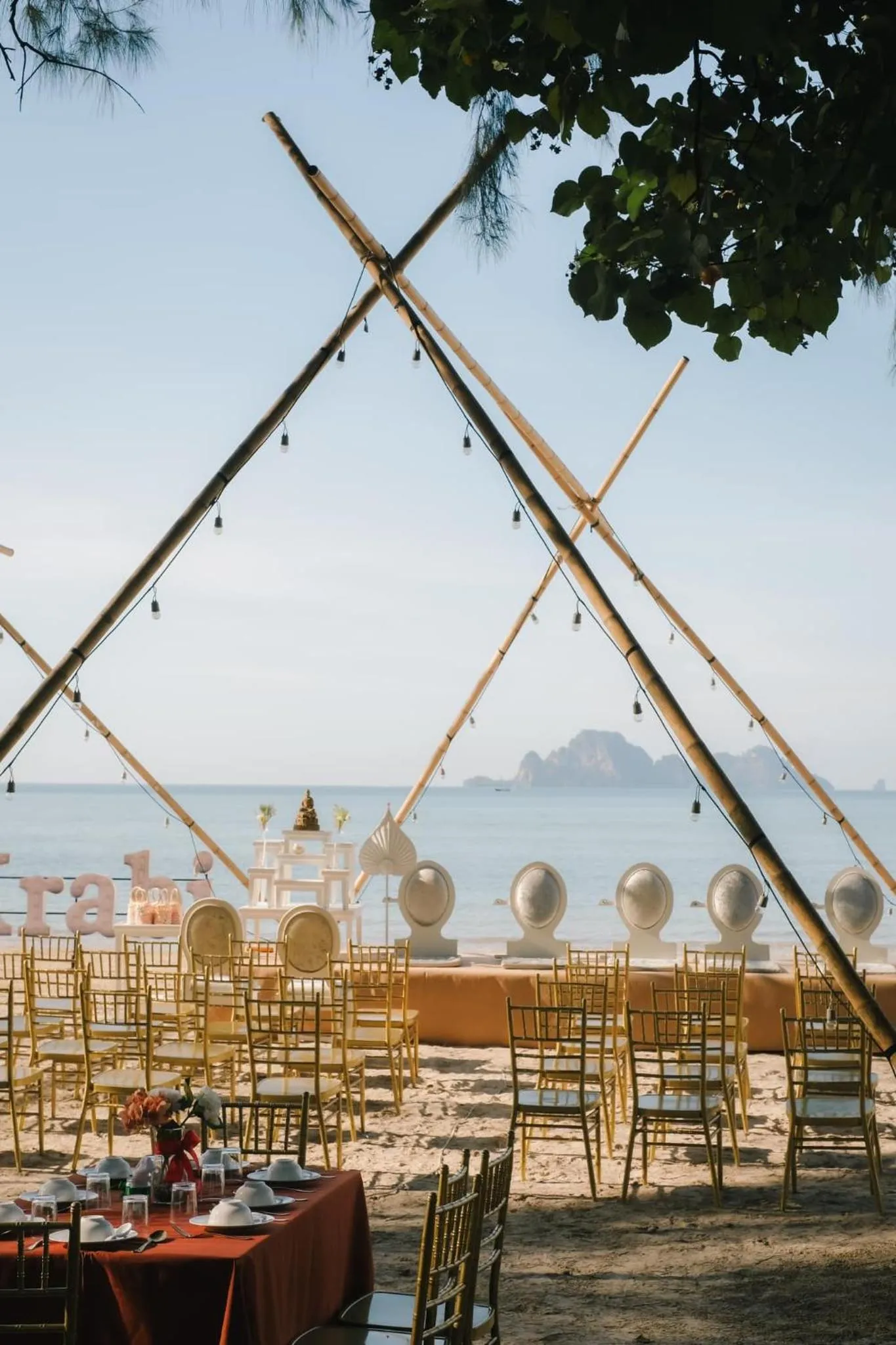 Restaurant/places to eat in Long Beach Club Krabi