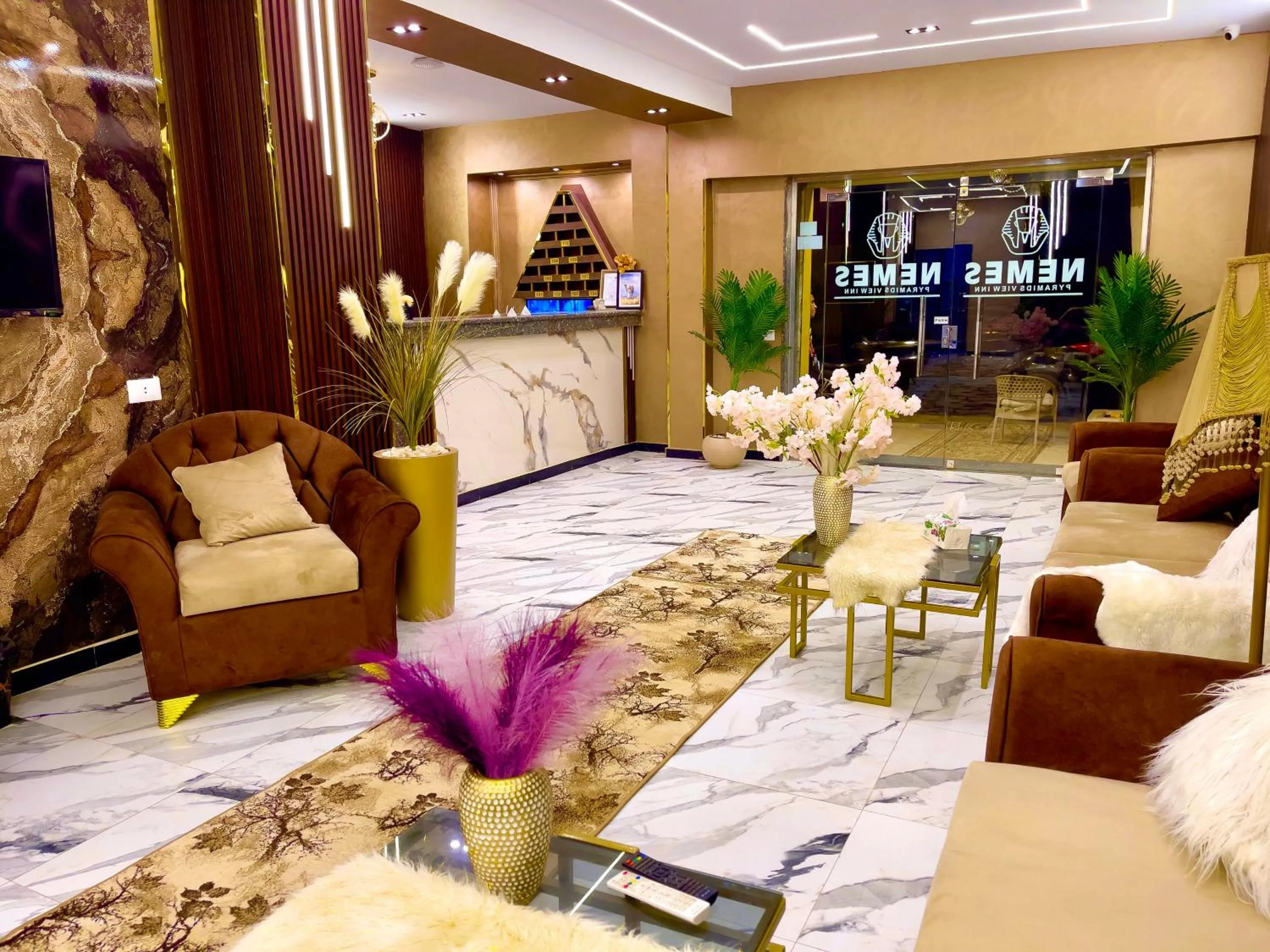 Lobby or reception in NEMES Pyramids View INN