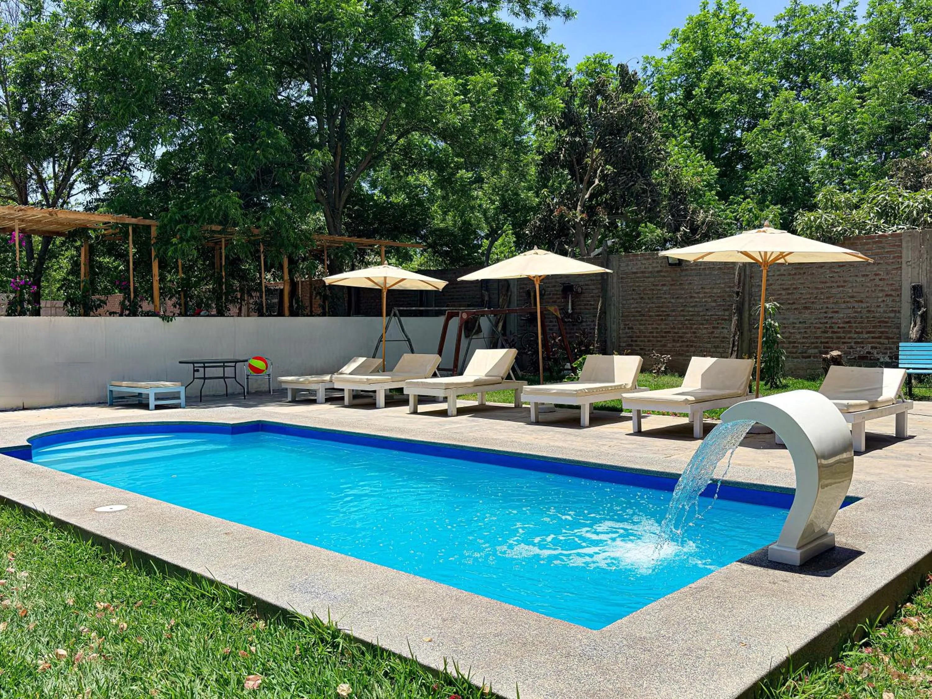 Swimming pool in Serenity Lodge