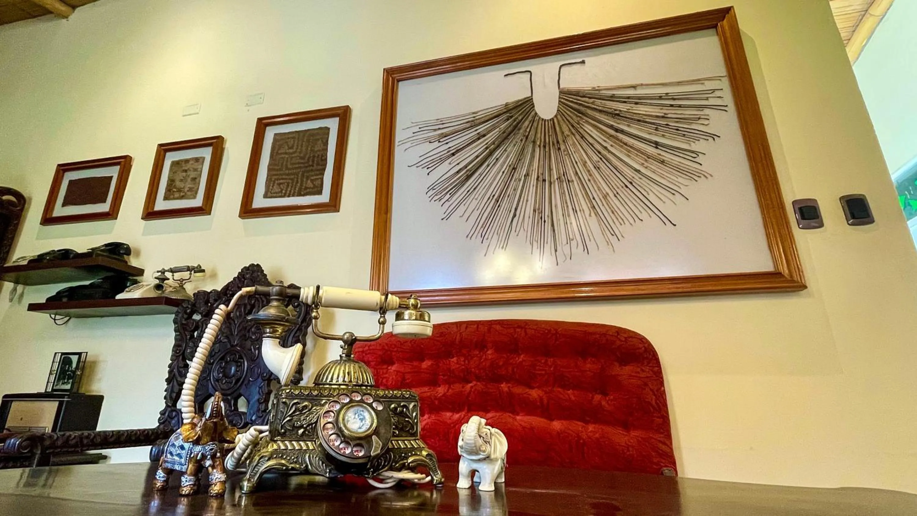 Living room in Serenity Lodge