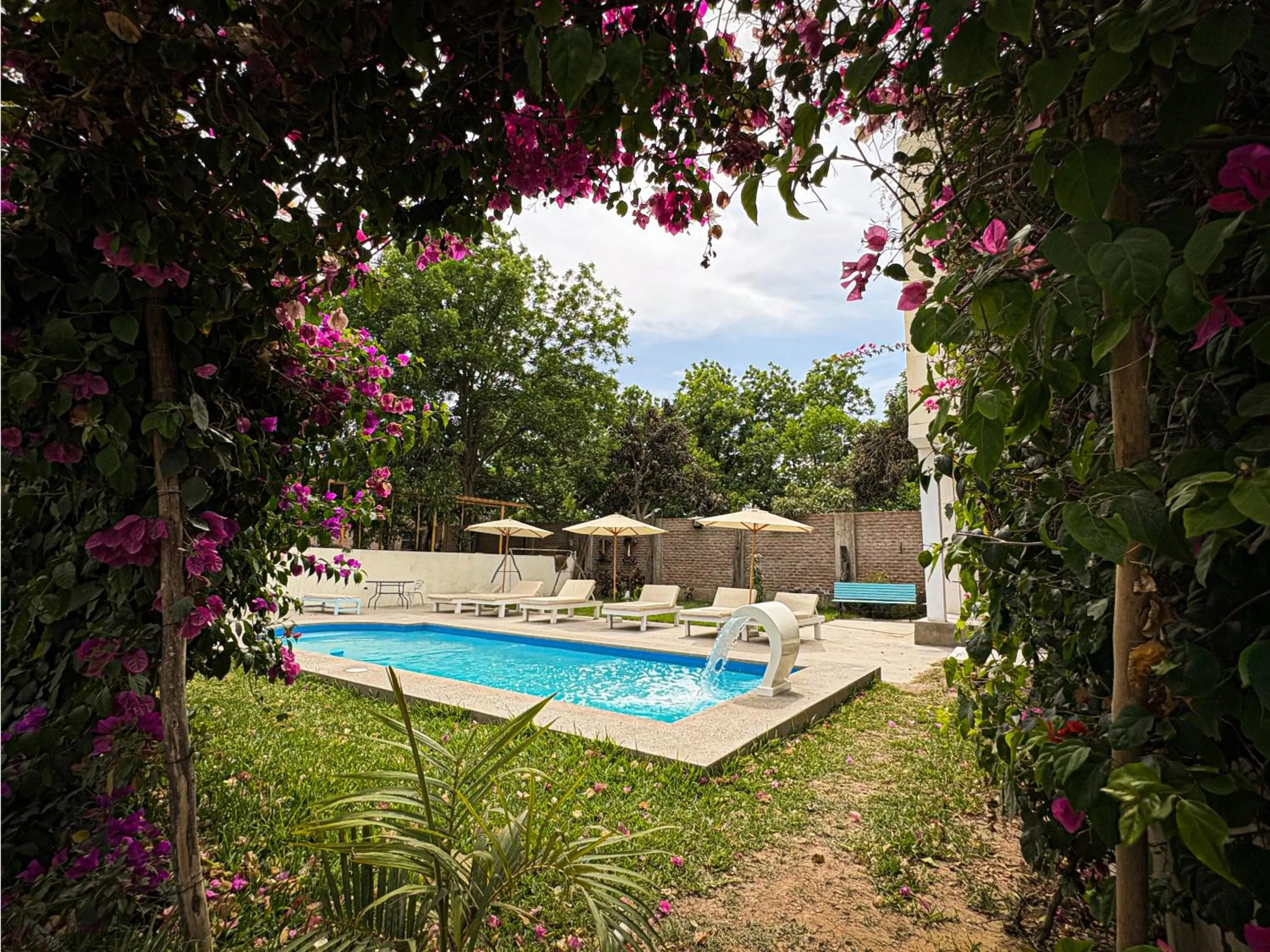 Swimming pool in Serenity Lodge