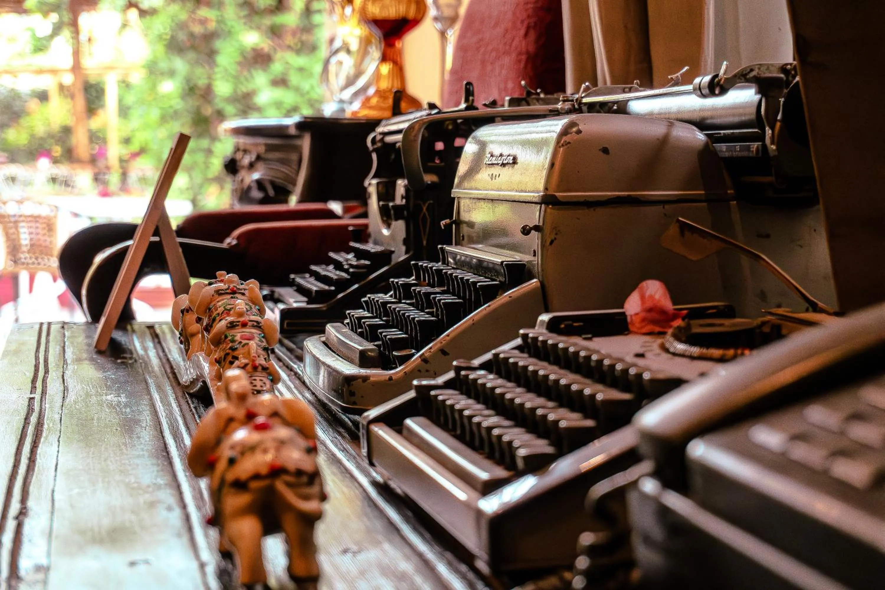 Decorative detail in Serenity Lodge