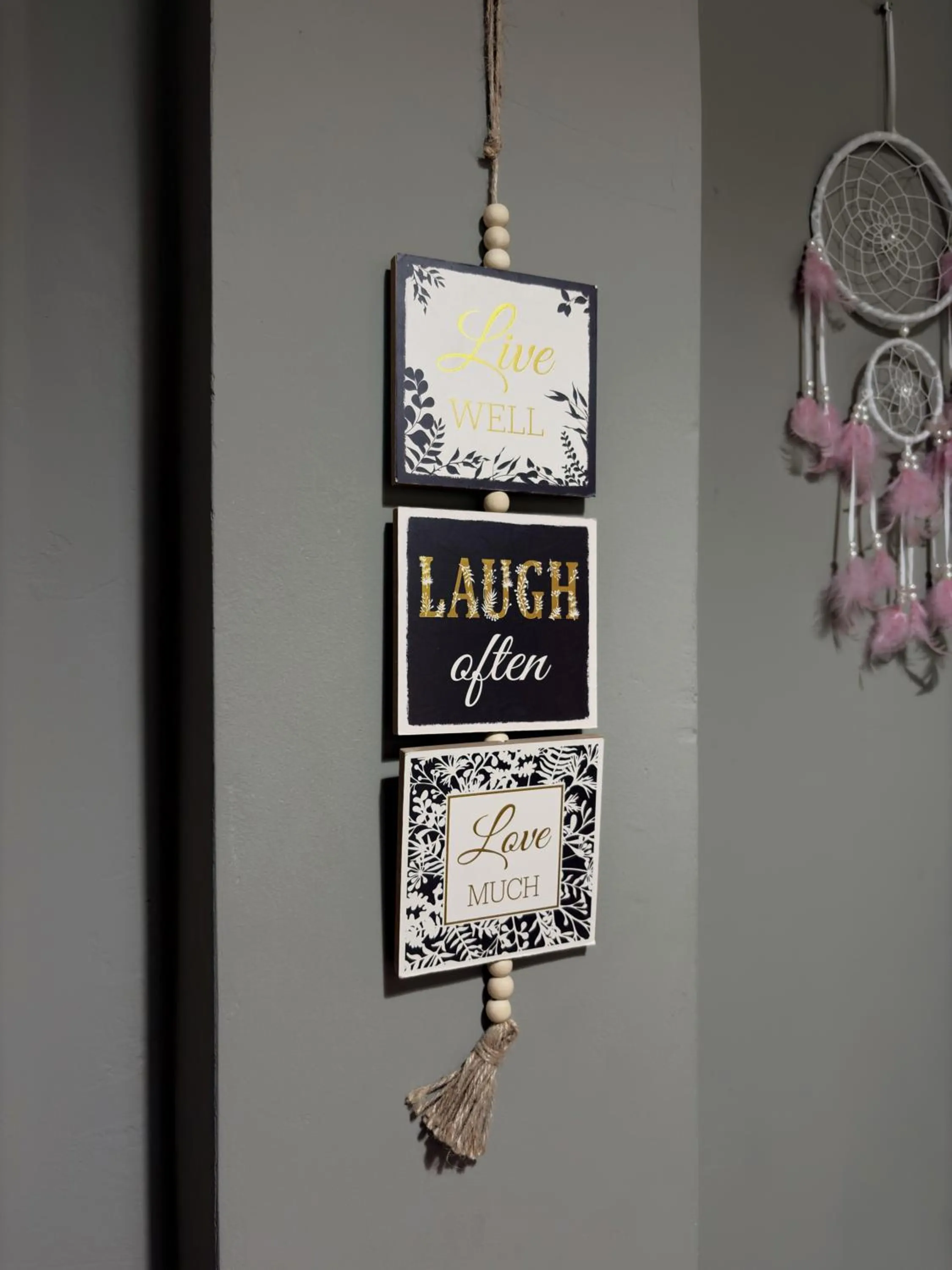 Decorative detail in Serenity Lodge