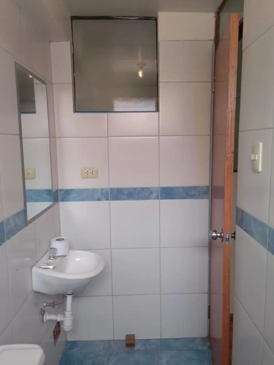 Shower in Hotel Casa Shami