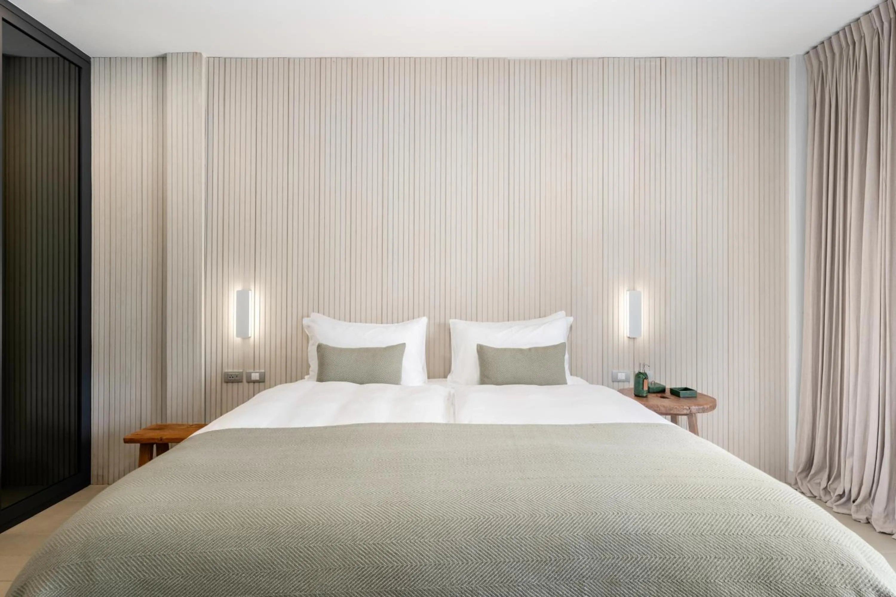 Bed in Moorea Boutique Resort Samui