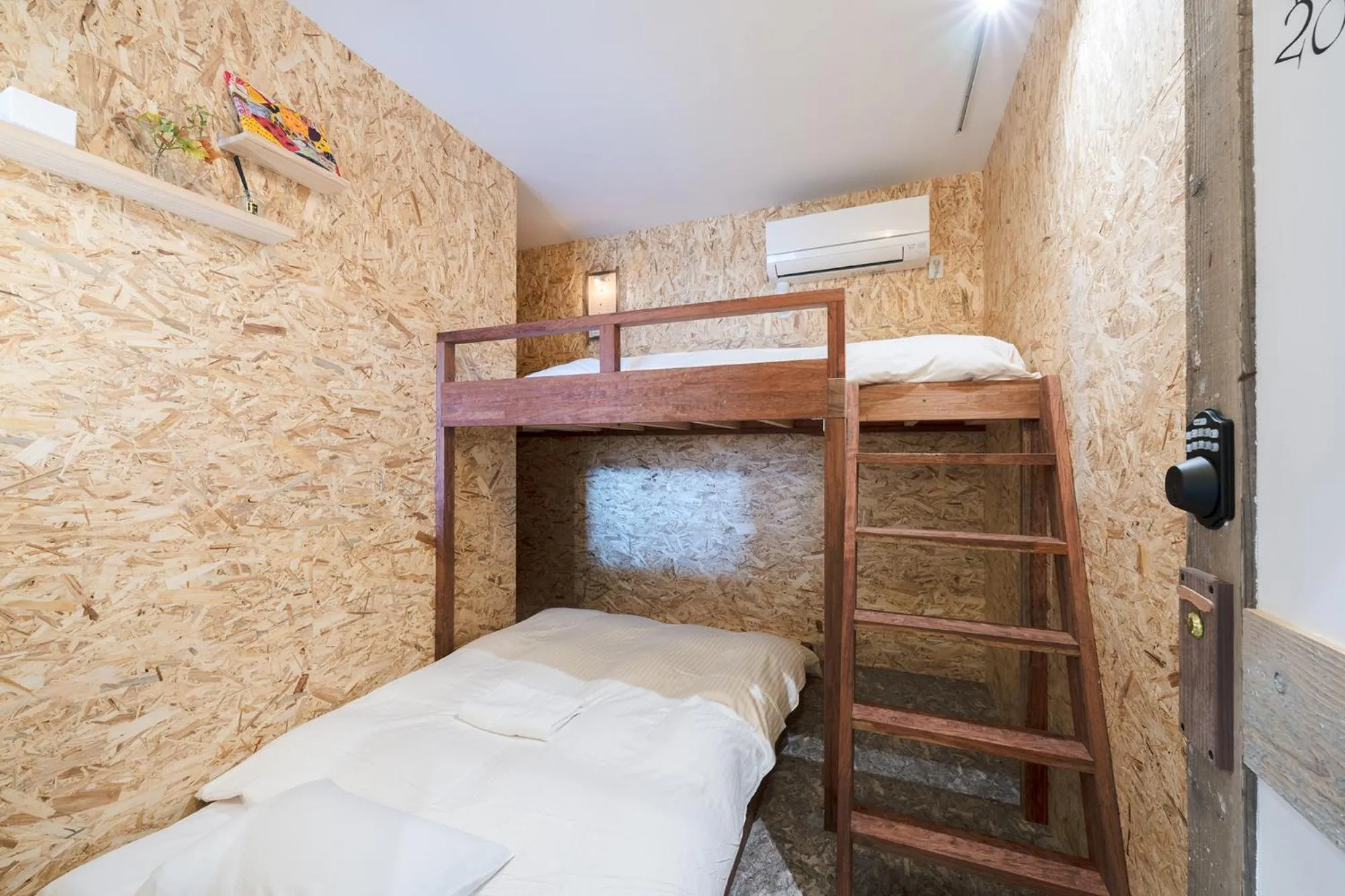 Bed in Kotori Coworking & Hostel Kotohira