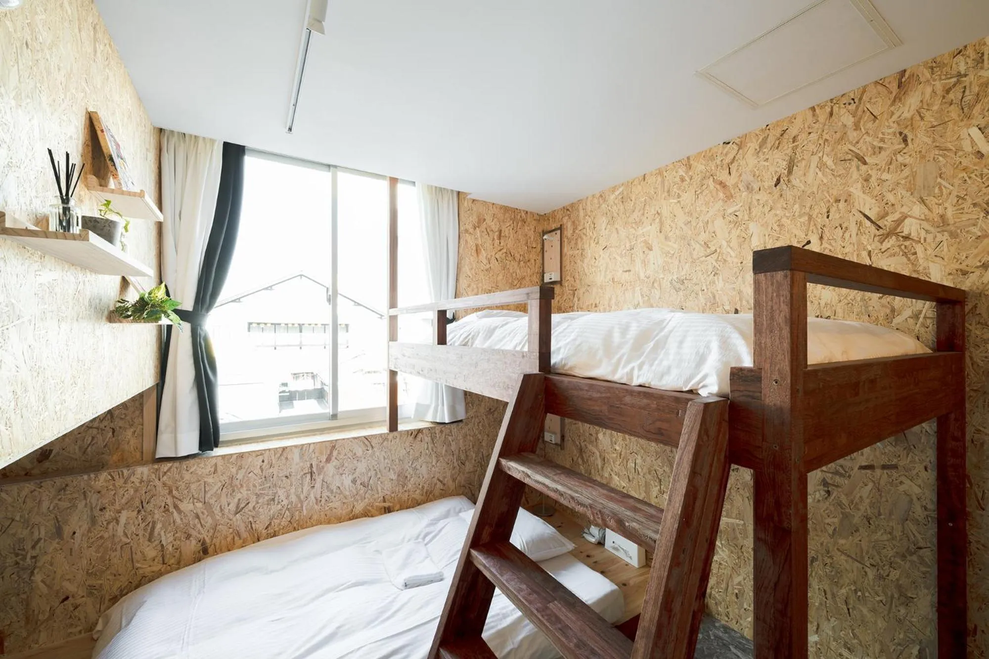 Photo of the whole room, Bed in Kotori Coworking & Hostel Kotohira