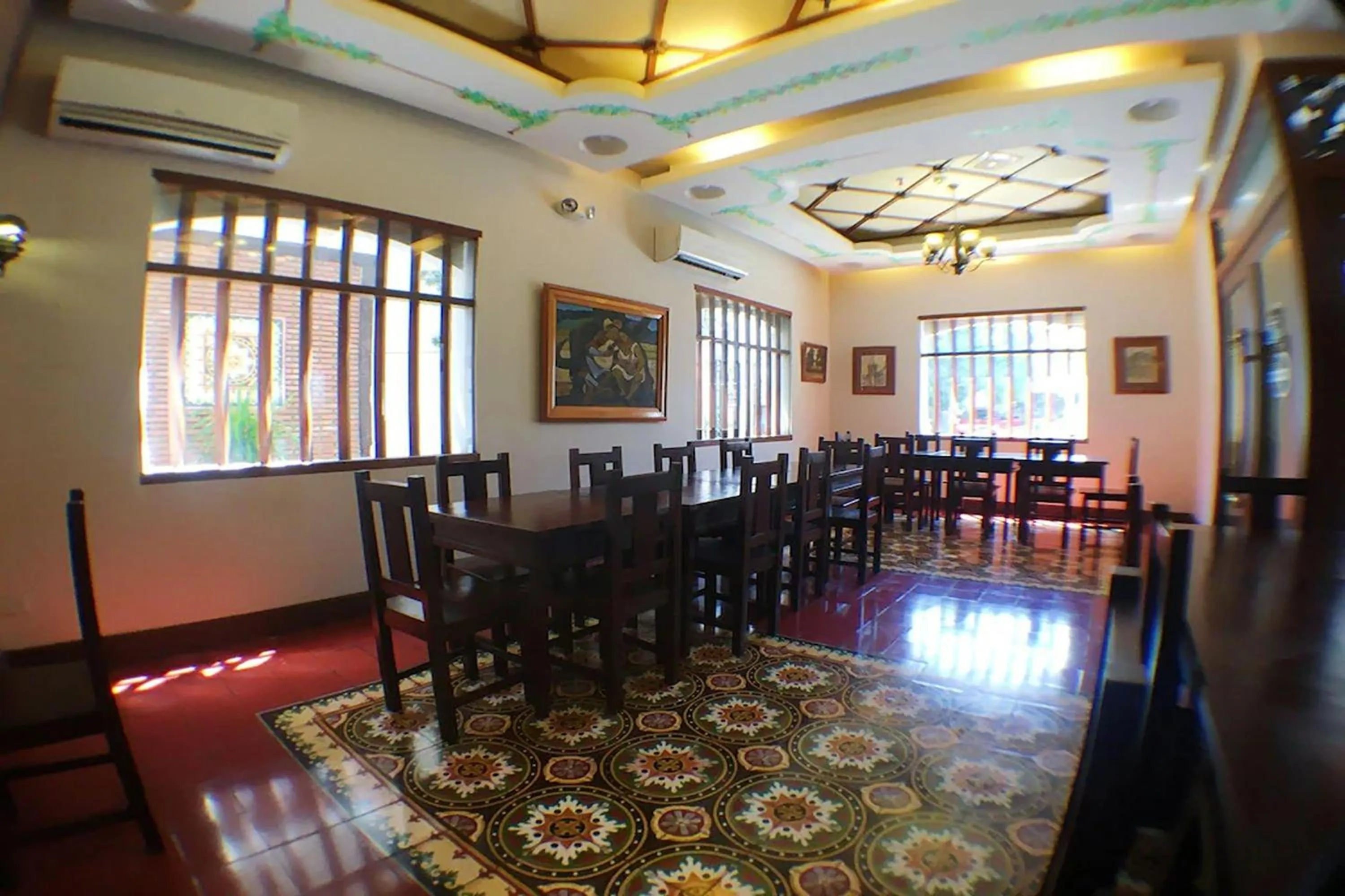 Restaurant/places to eat in NSCC Hotel Vigan