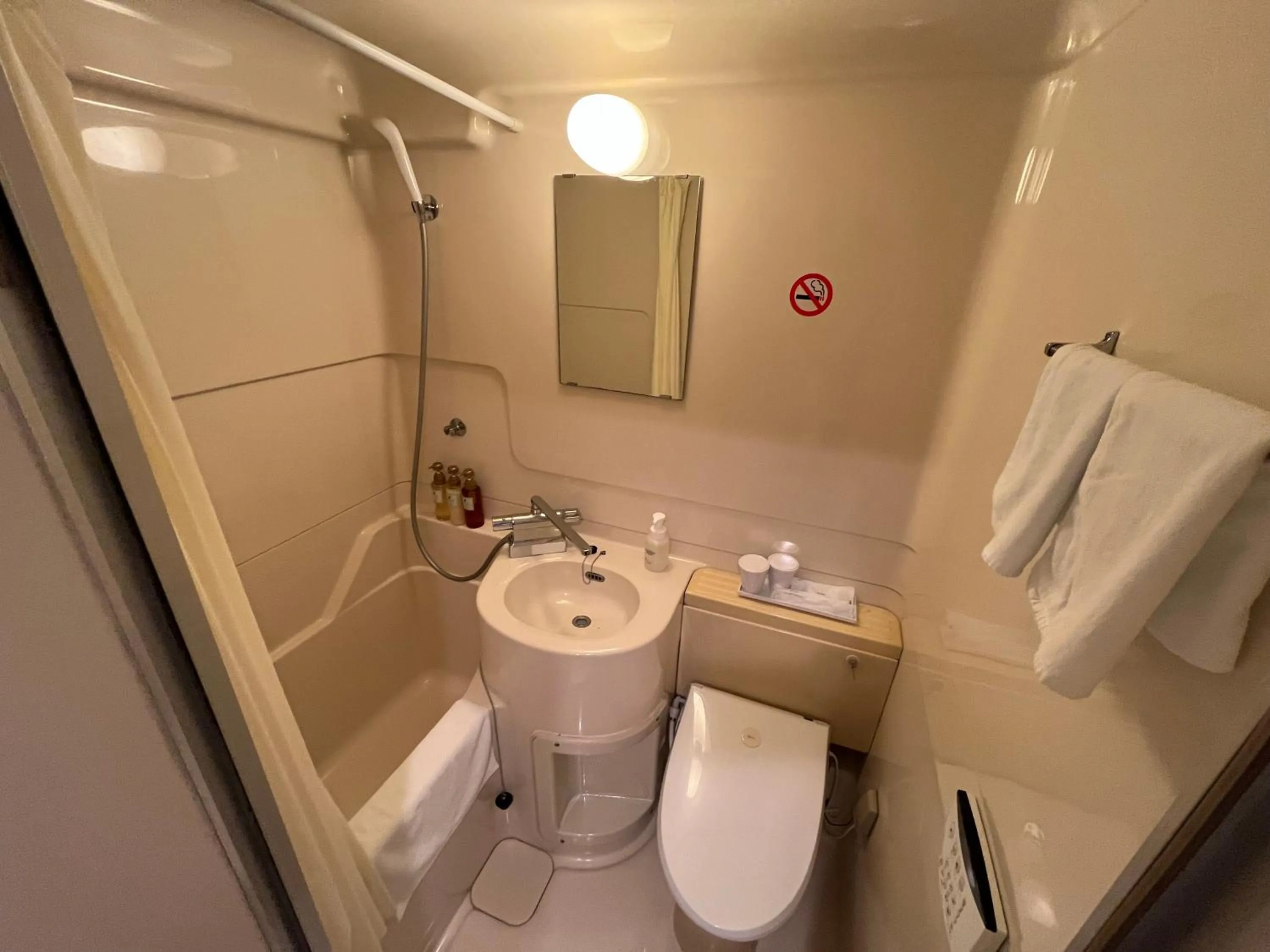 Bathroom in Hotel Passage 2