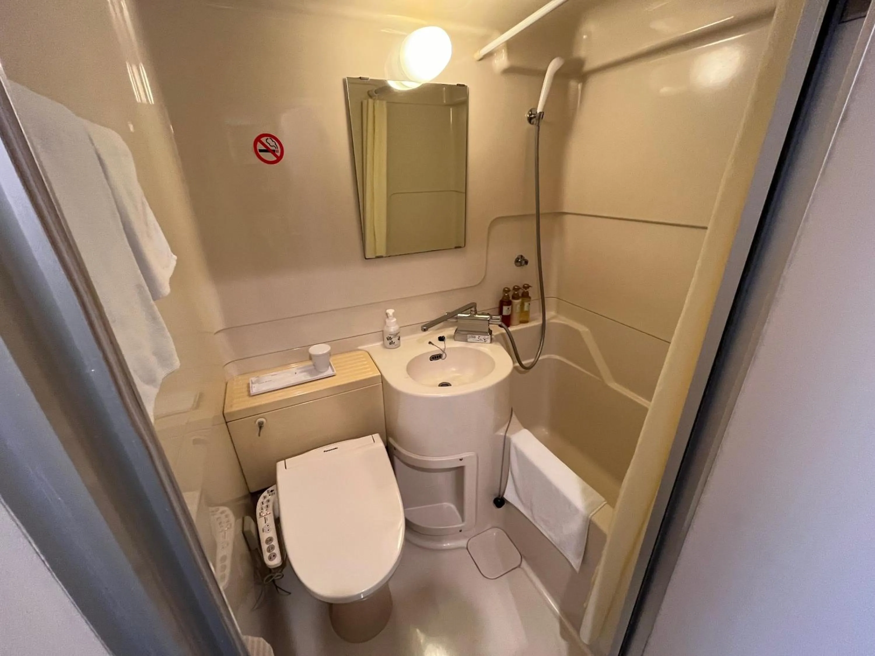 Bathroom in Hotel Passage 2