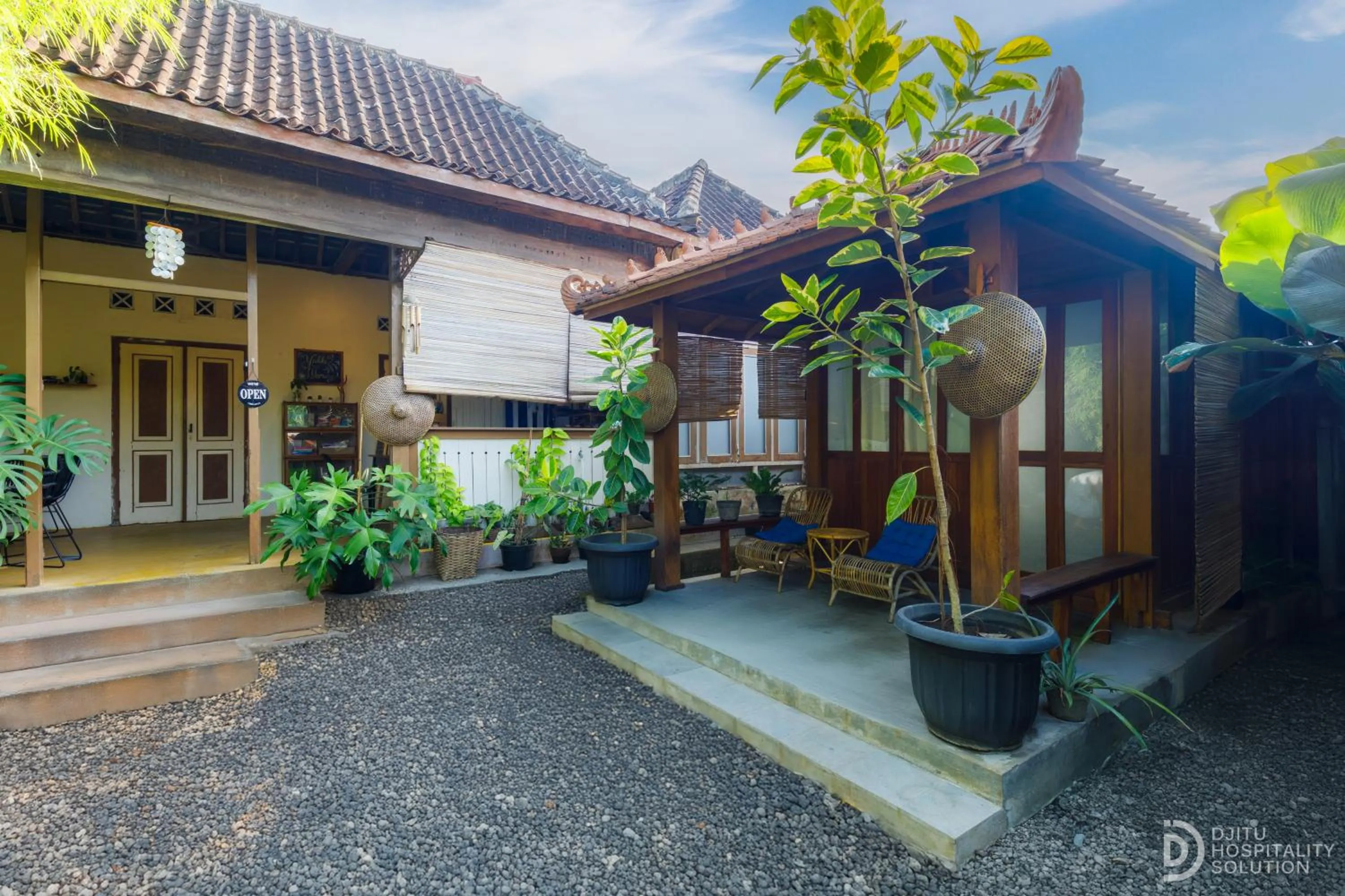 Property building in Yukke Tembi Homestay