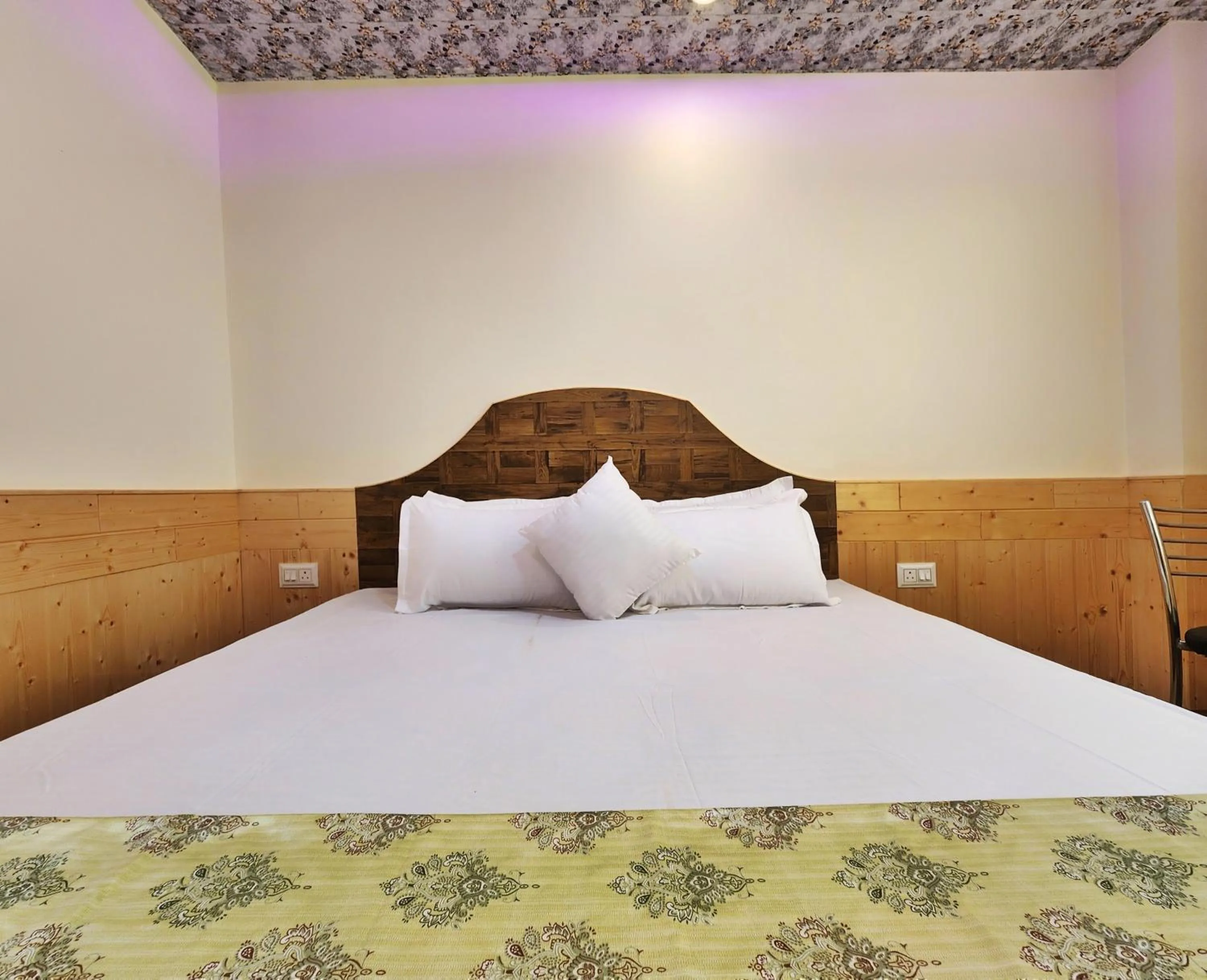 Bed in Mountain Mist Shimla