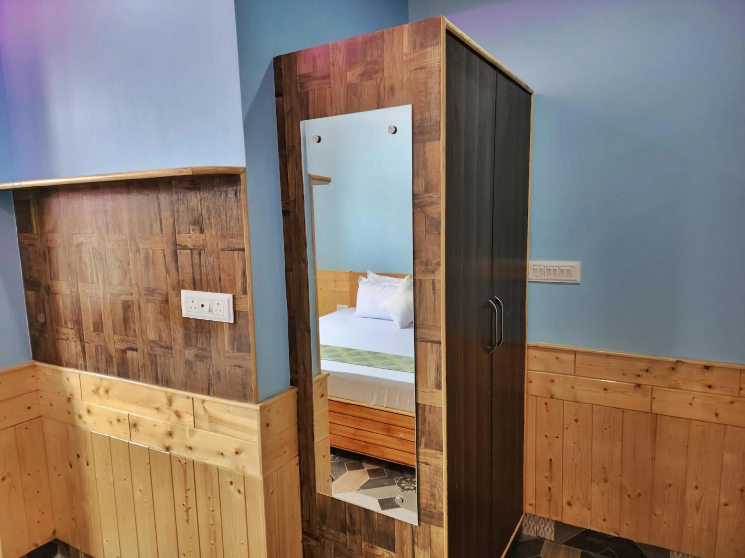 Bed in Mountain Mist Shimla