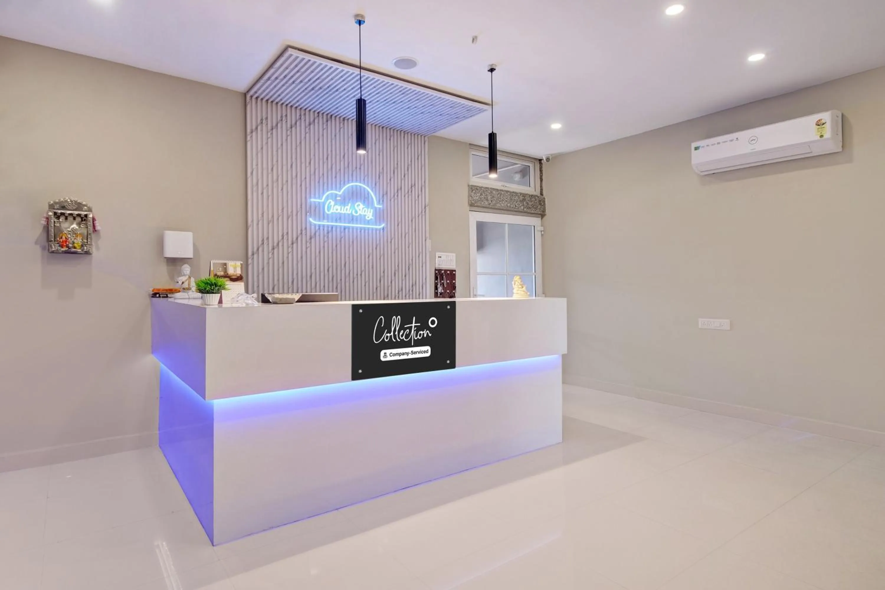 Lobby or reception in Collection O Guwahati ISBT