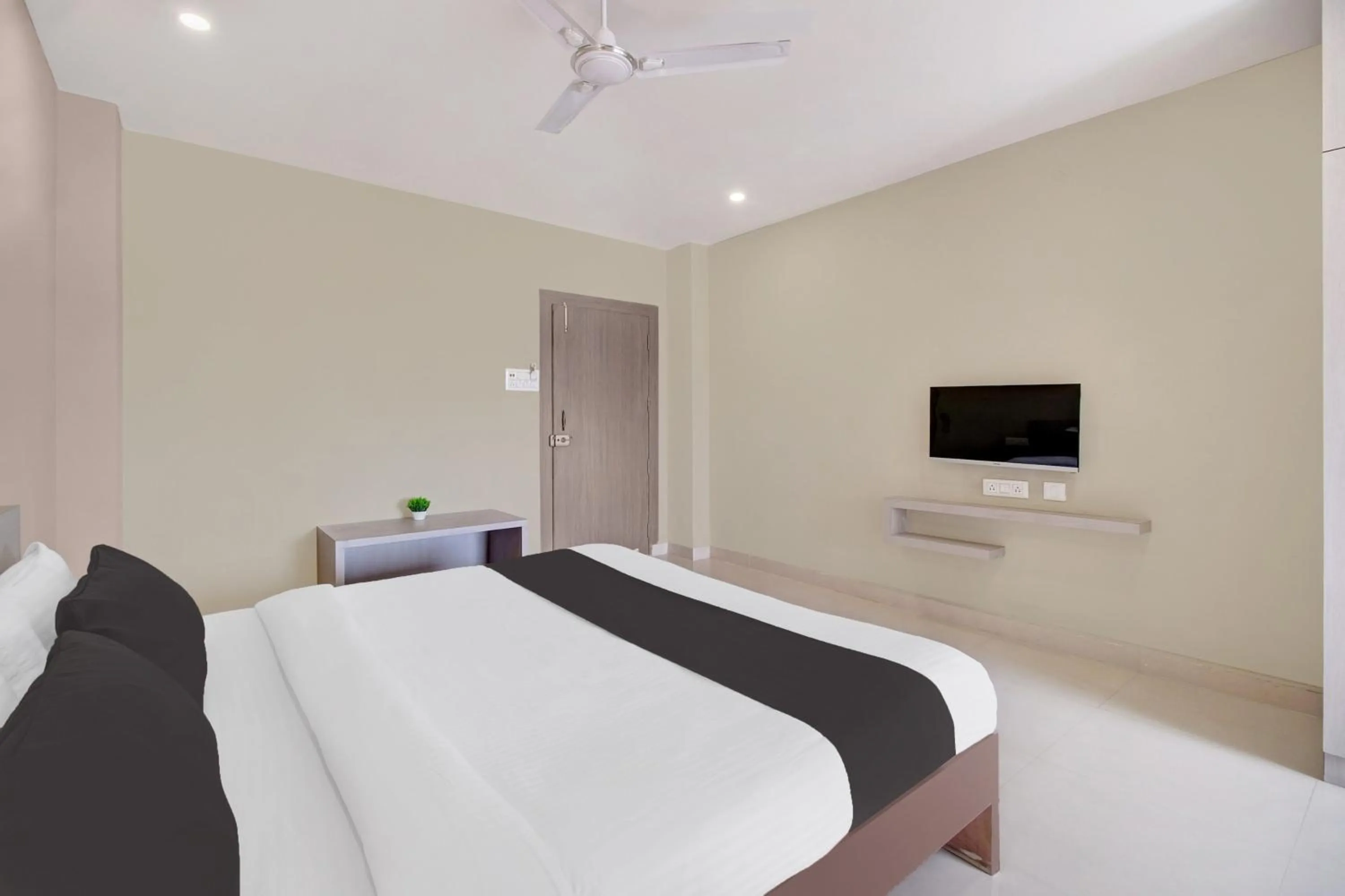 Bed in Collection O Guwahati ISBT