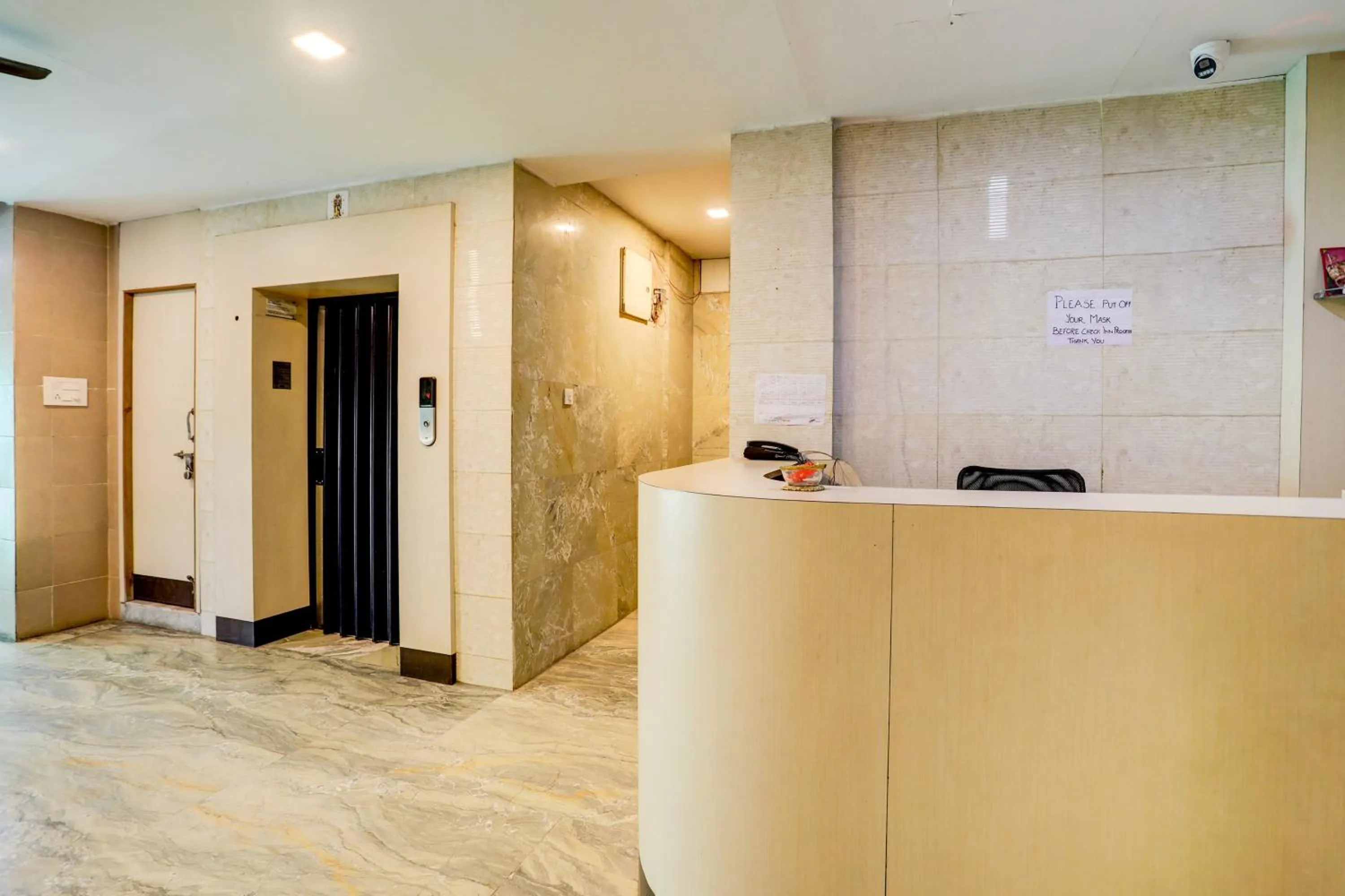 Lobby or reception in Hotel O DREAMZZ INN