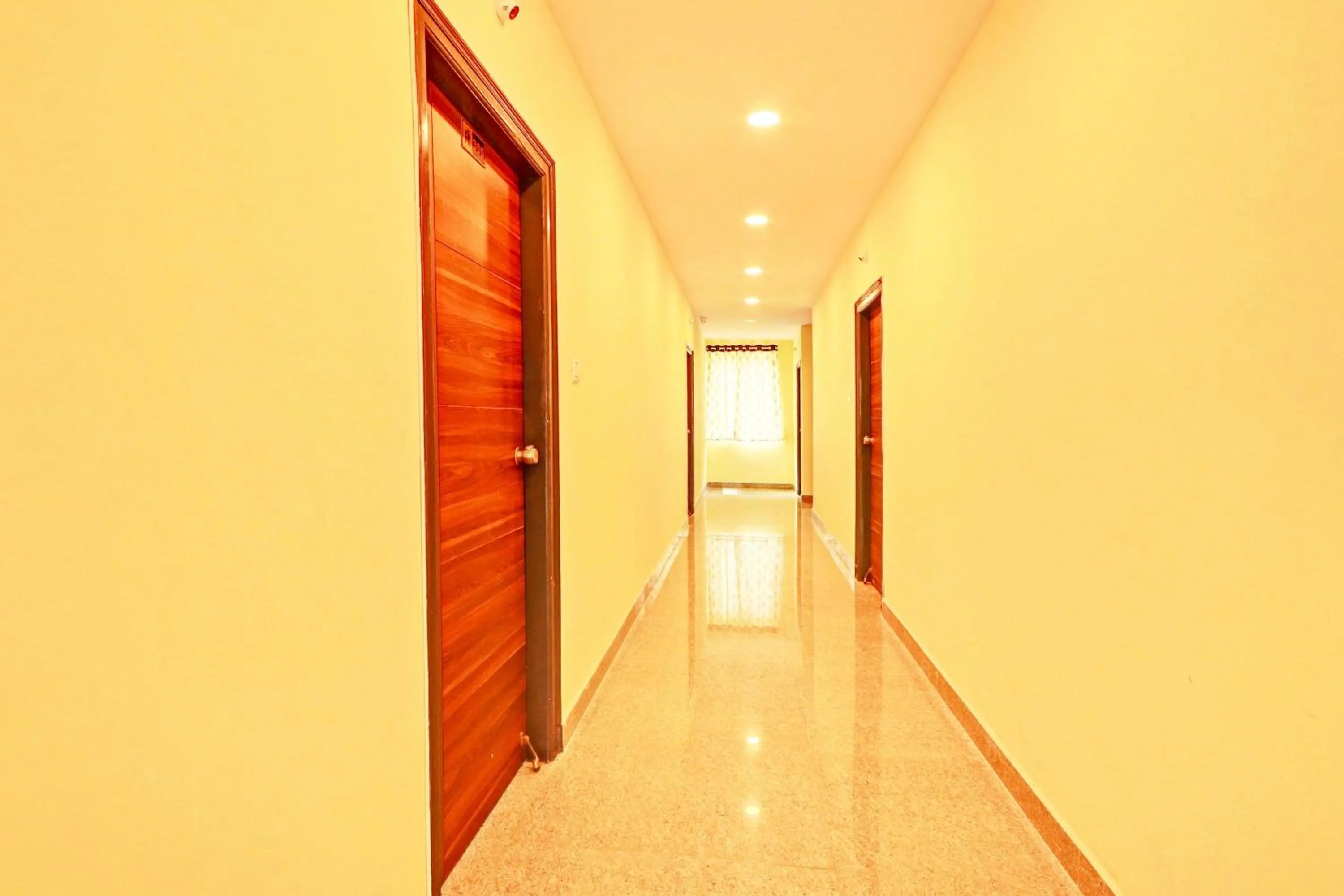 Lobby or reception in HOTEL O R SQUARE