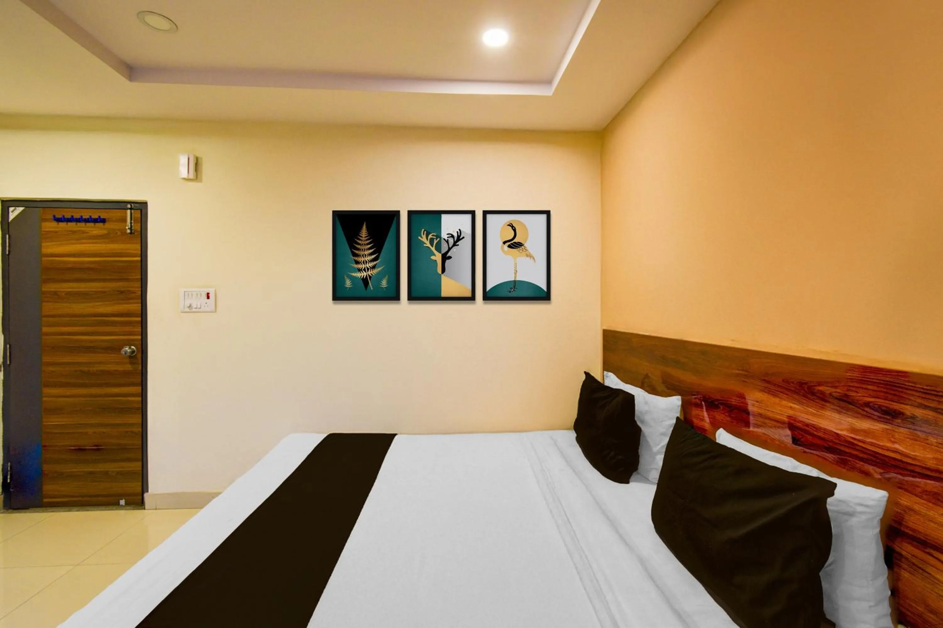 Bedroom, Bed in Hotel O AMR Planet Mall Hyderabad Formerly R Square