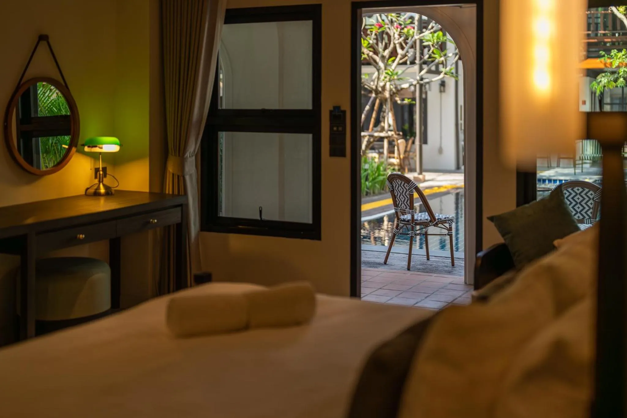 Photo of the whole room, Bed in Shamrock Chiangmai Hotel-Adult Only