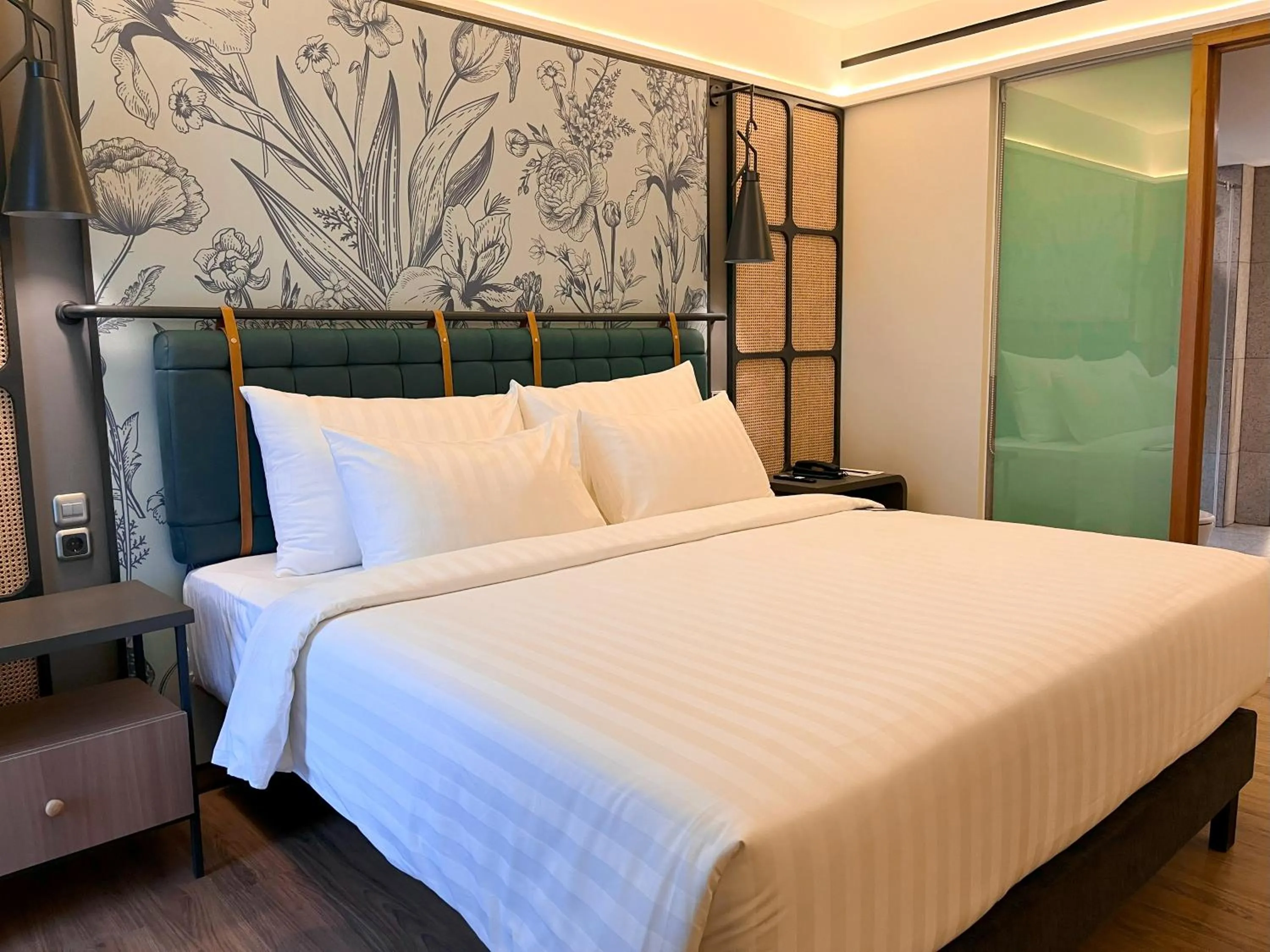 Bed in Luminor Hotel Legian Seminyak - Bali