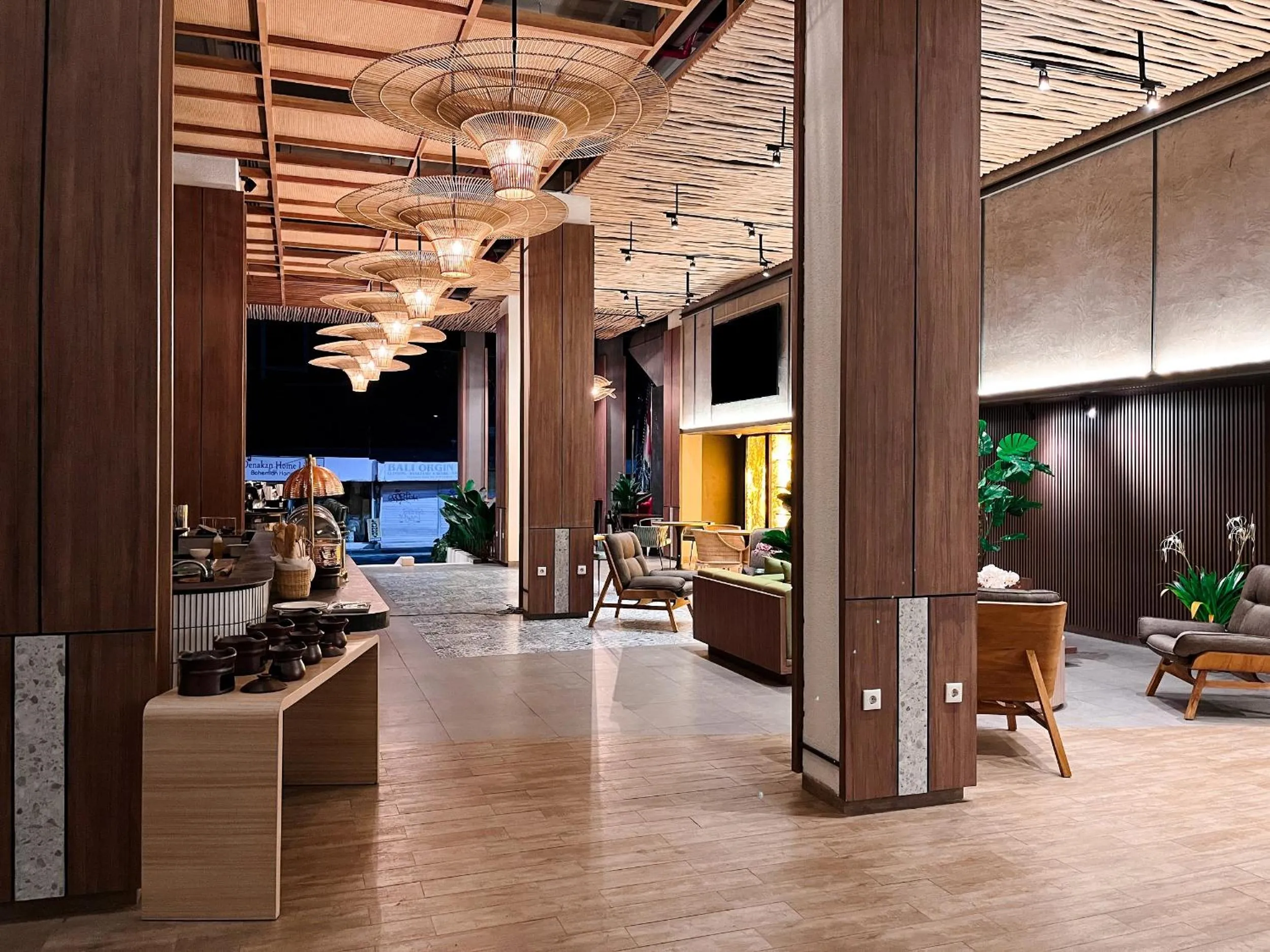 Lobby or reception in Luminor Hotel Legian Seminyak - Bali