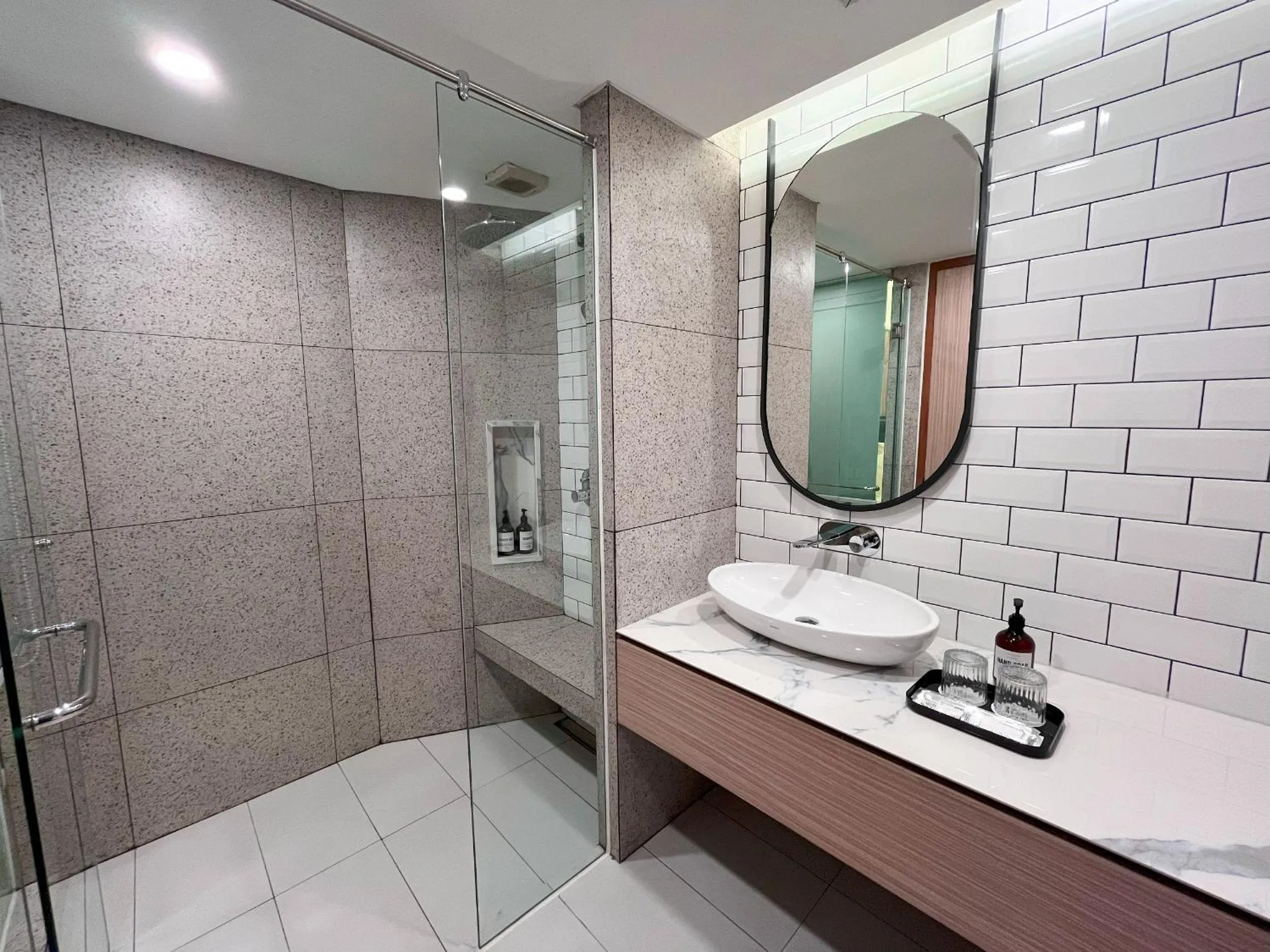 Bathroom in Luminor Hotel Legian Seminyak - Bali