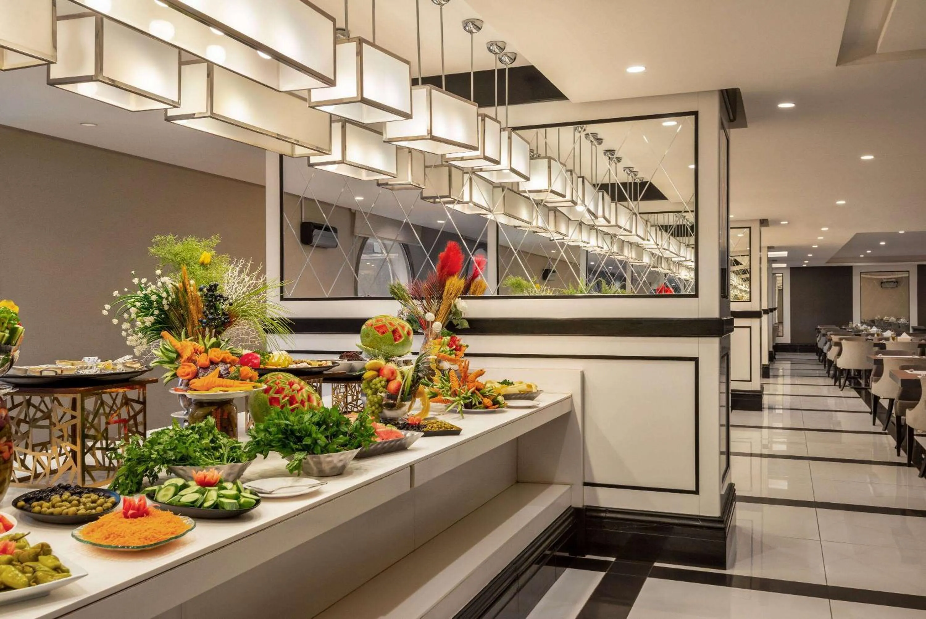 Restaurant/places to eat in Ramada by Wyndham Makkah Zad Al Rawda