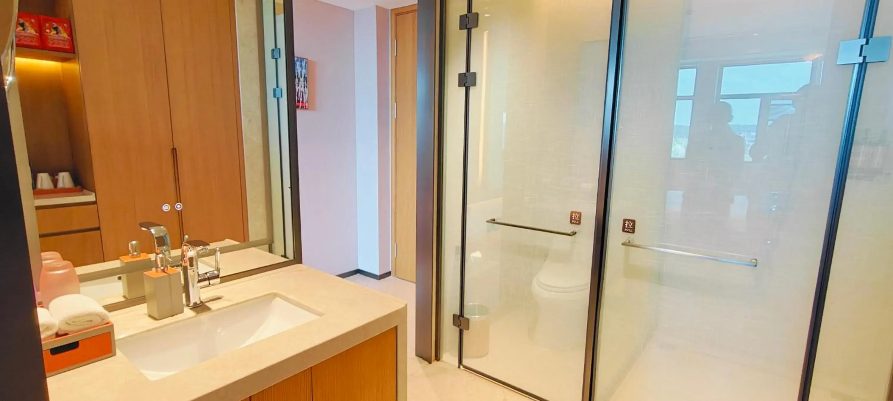 King Room with Garden View - Smoking in Howard Johnson by Wyndham Huaqiao Plaza Xinyu King Room with Garden View - Smoking in Howard Johnson by Wyndham Huaqiao Plaza Xinyu