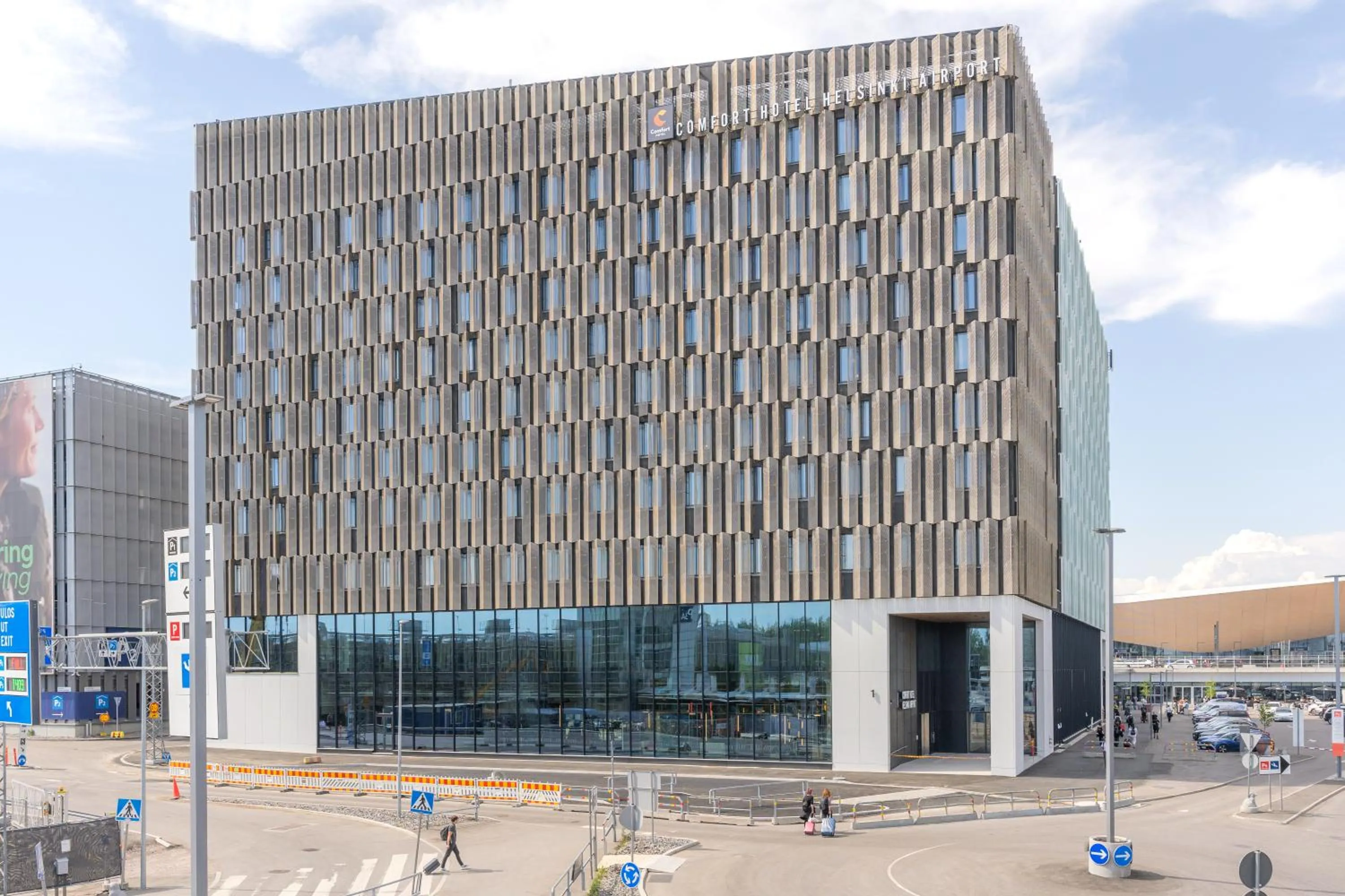 Property building in Comfort Hotel Helsinki Airport