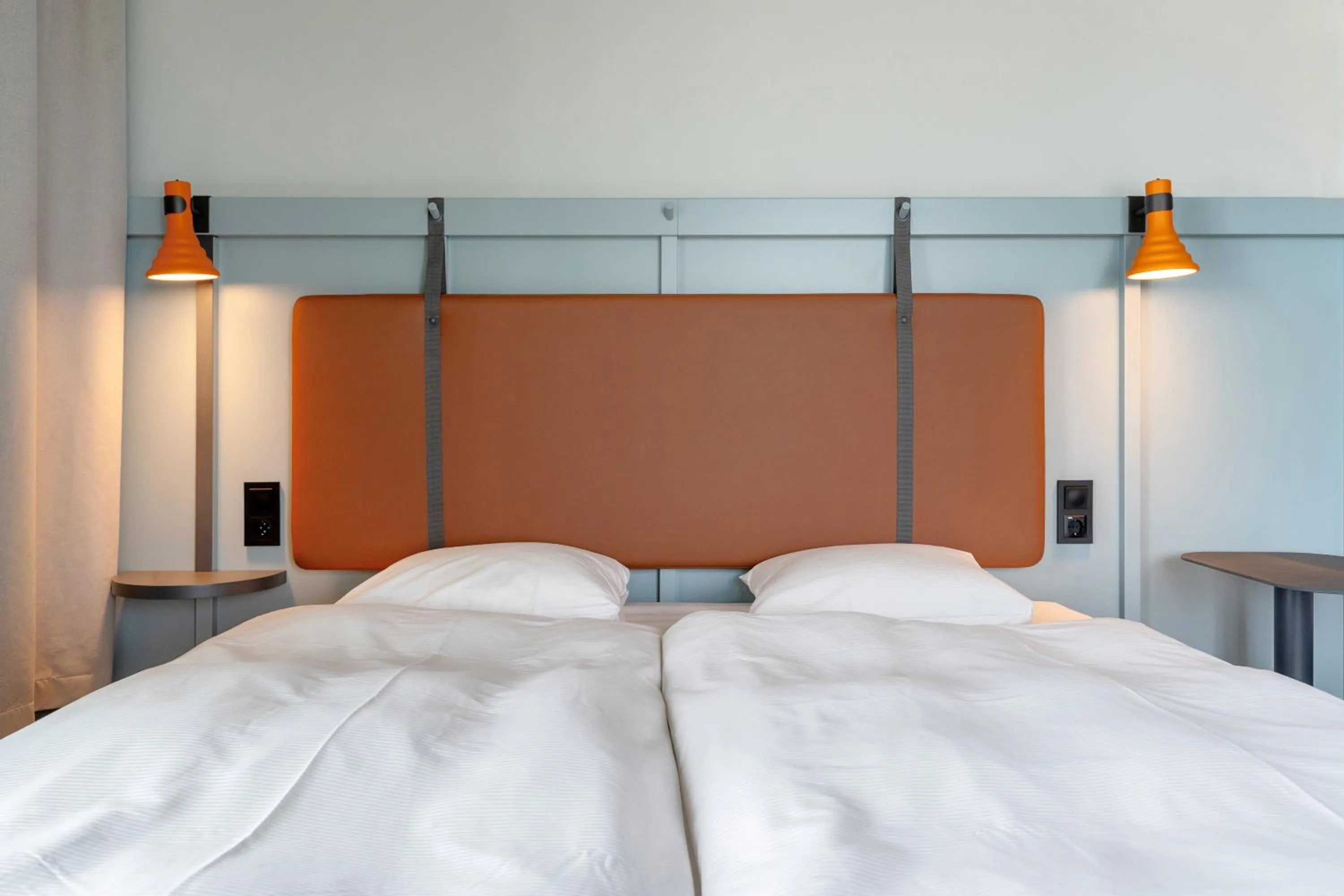 Bed in Comfort Hotel Helsinki Airport