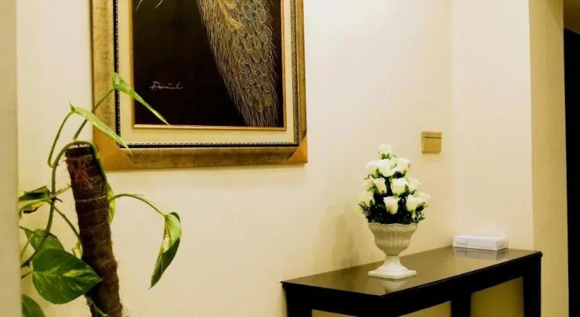 Hotel Mairona Gulberg Lahore